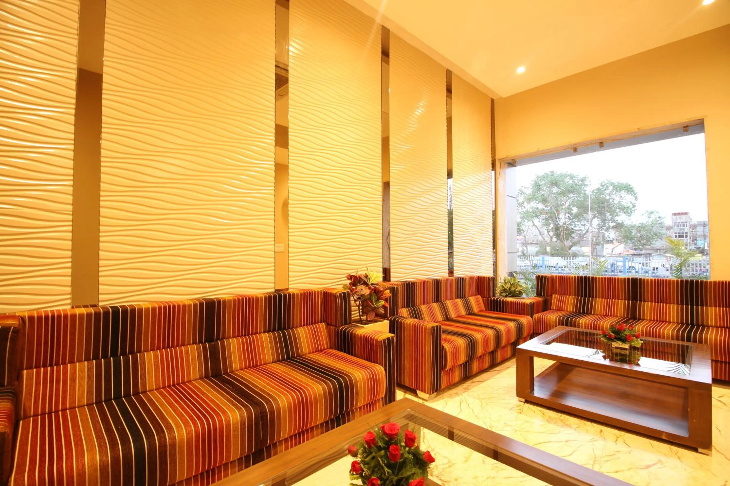 Lobby or reception in Hotel Le Roi Raipur at Raipur Railway Station