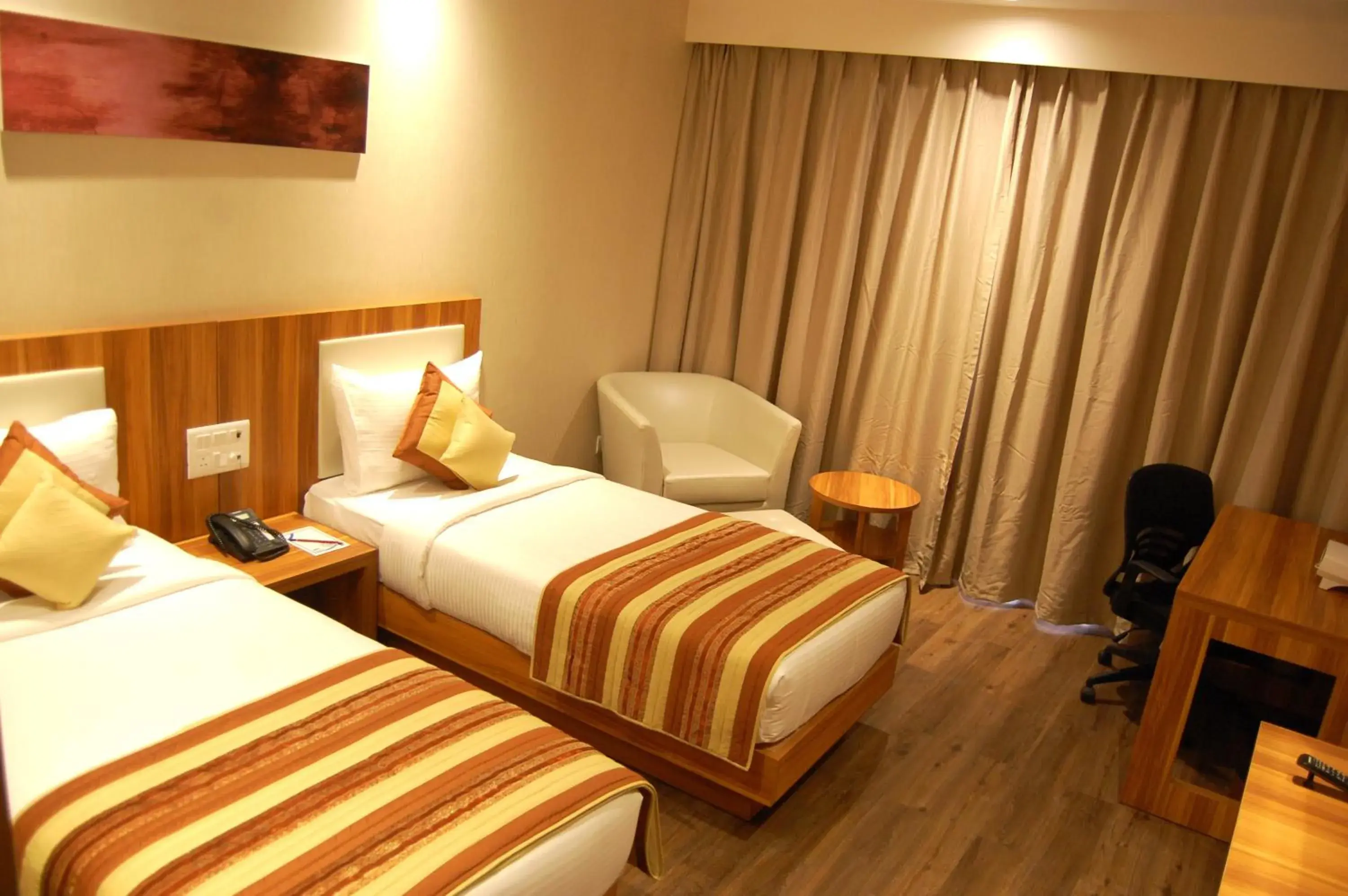 Bed in Hotel Le Roi Raipur at Raipur Railway Station Bed in Hotel Le Roi Raipur at Raipur Railway Station