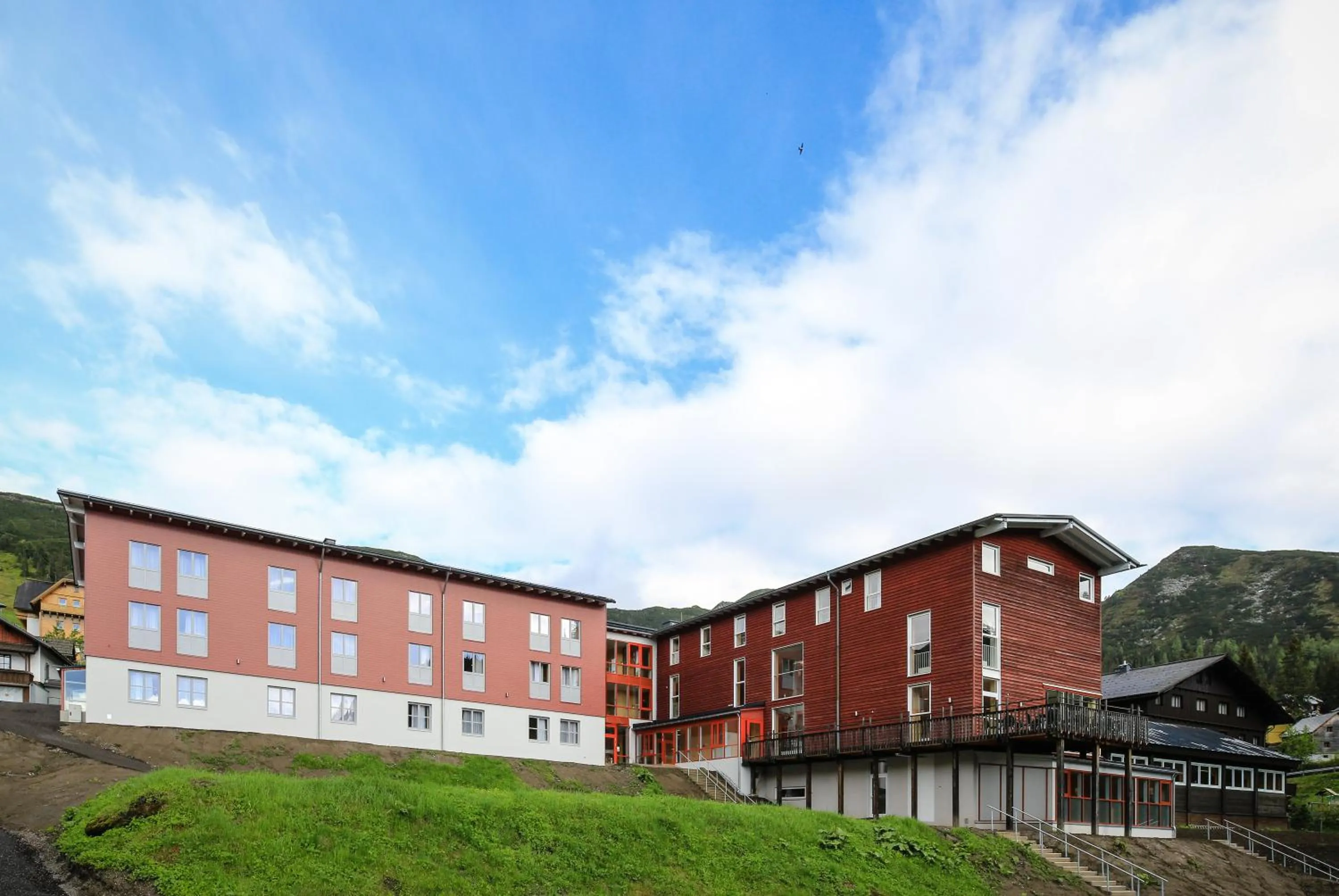 Facade/entrance in JUFA Hotel Planneralm