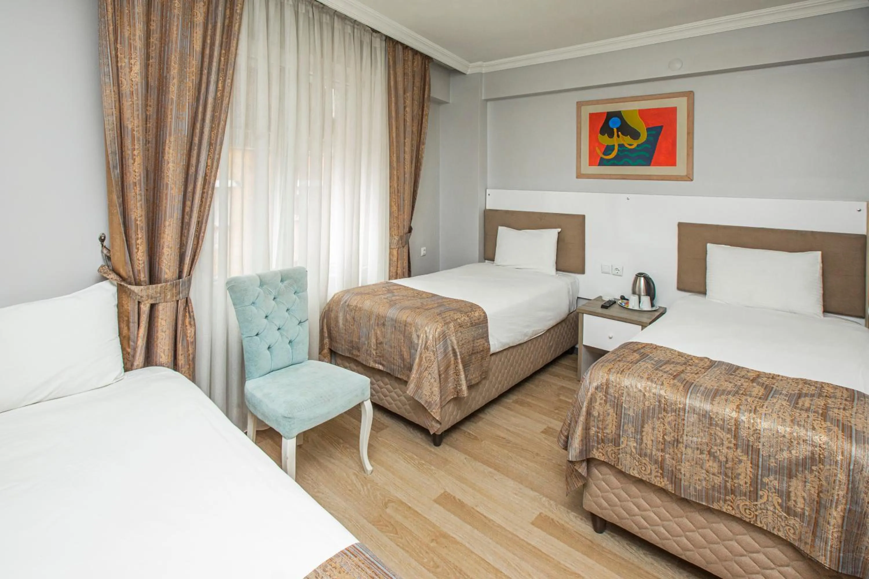 Bedroom in Konuk Hotel