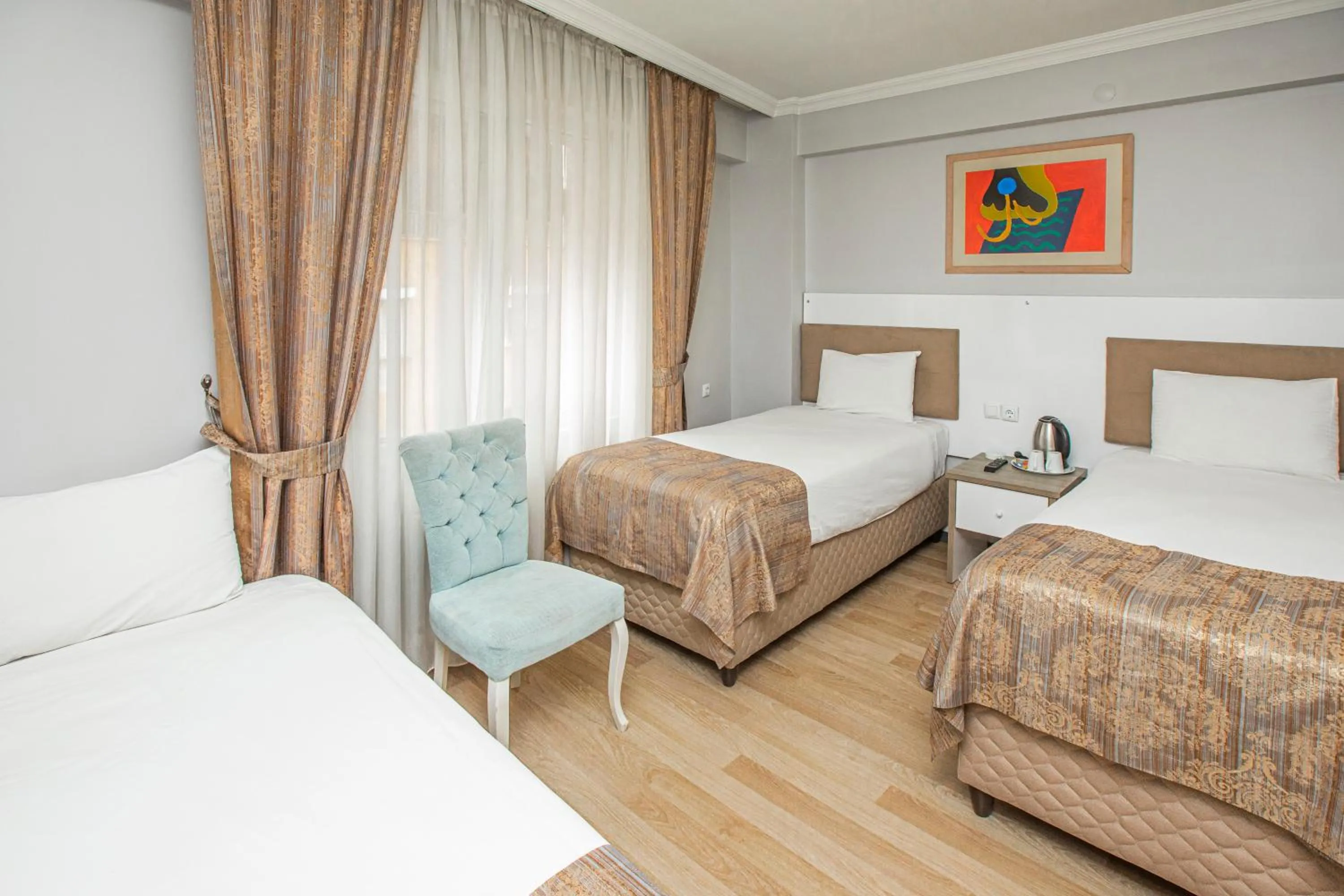 Photo of the whole room in Konuk Hotel