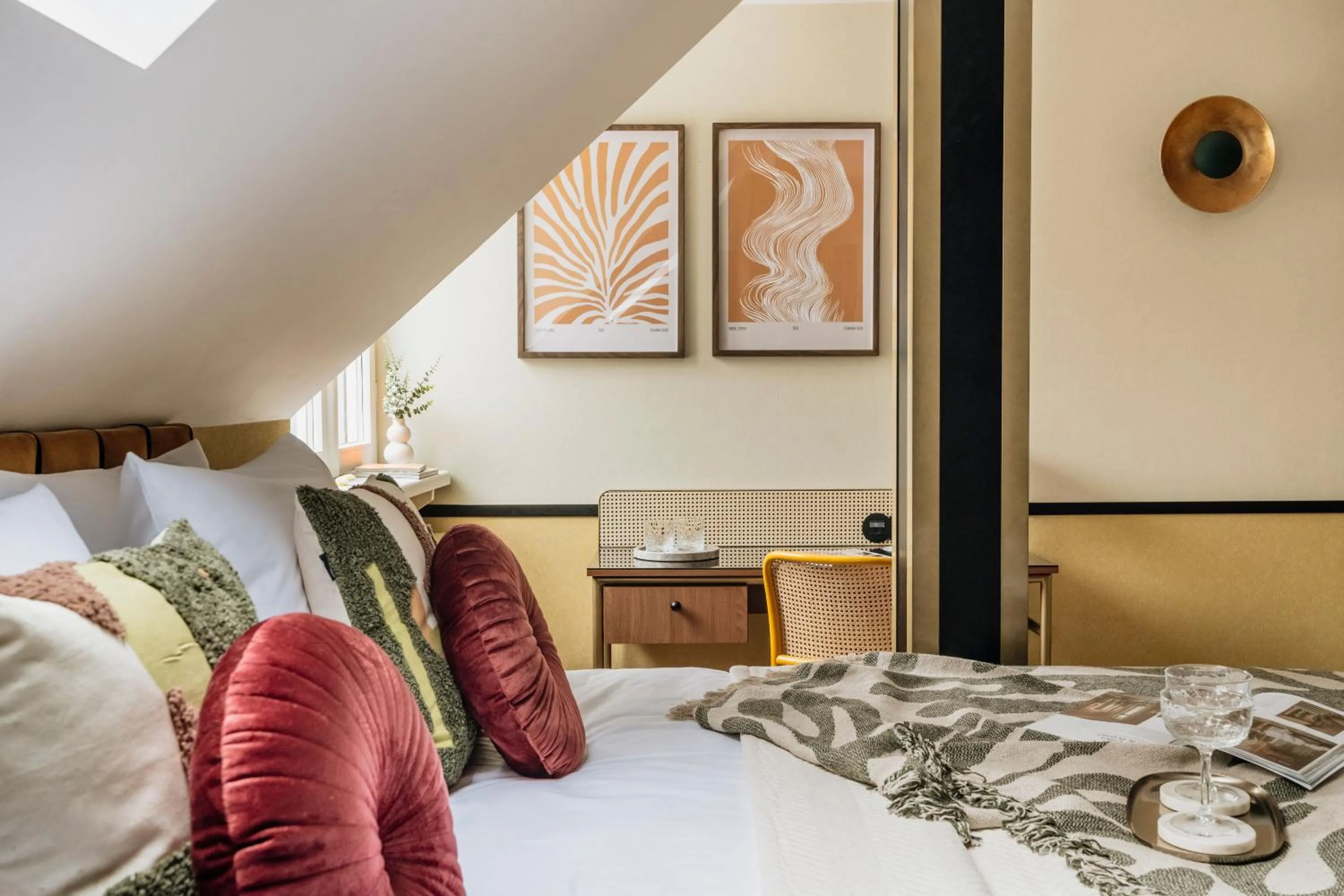 Bed in Colette - LoftAffair Collection