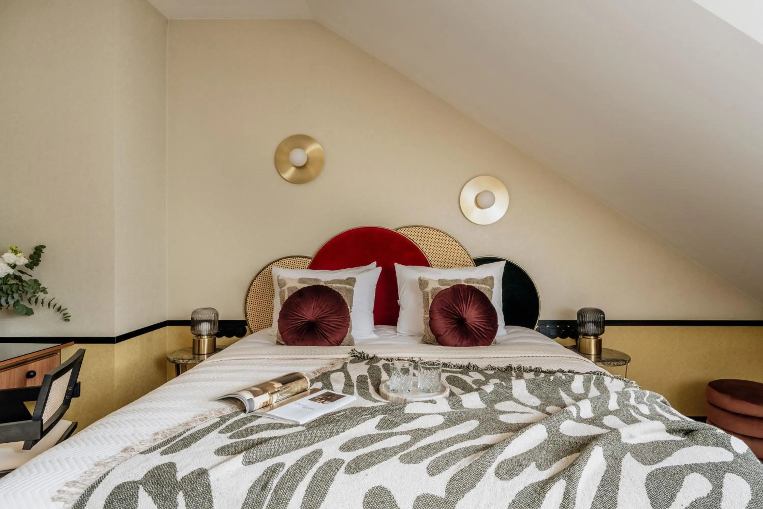 Bed in Colette - LoftAffair Collection