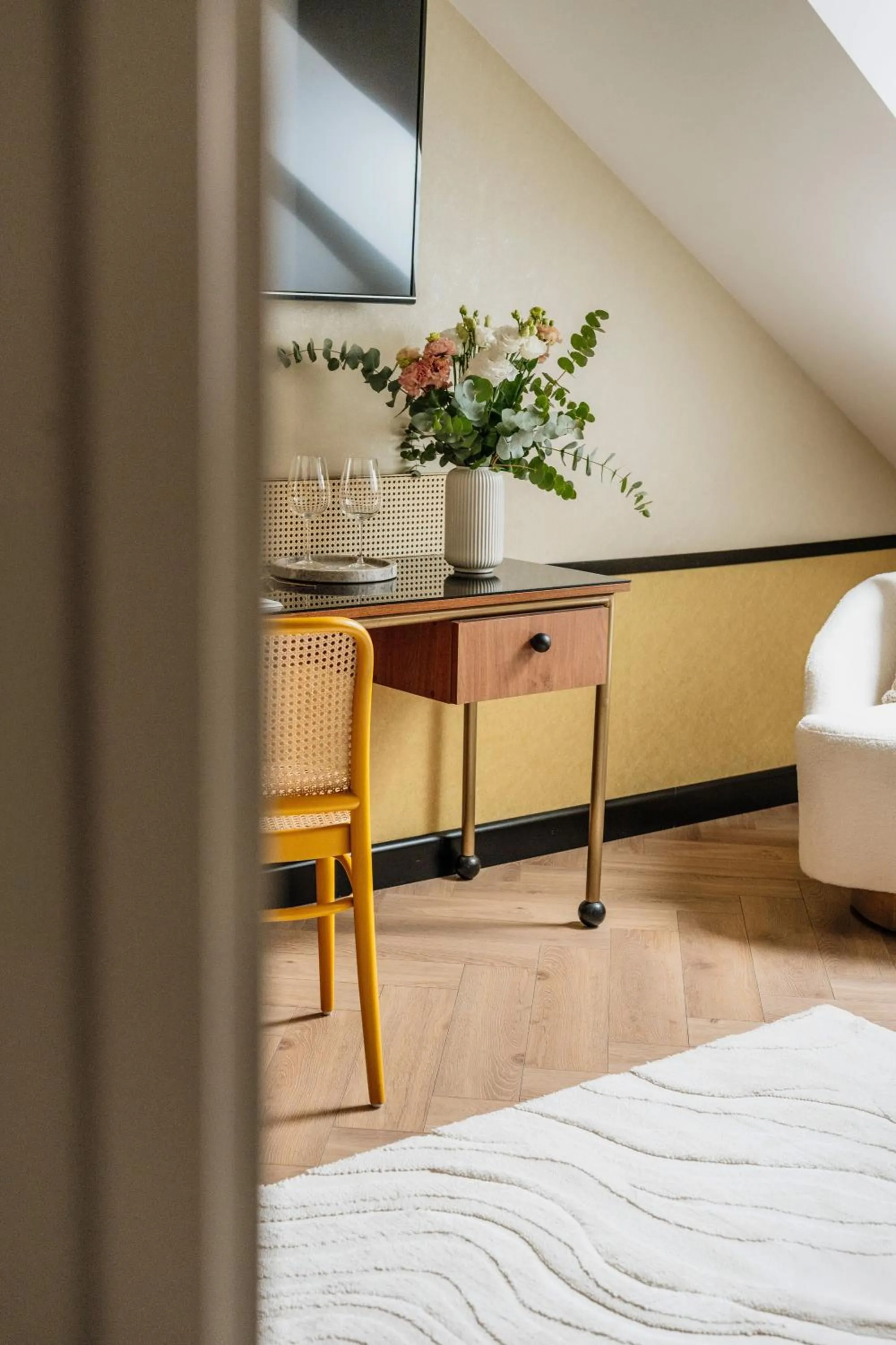 Bed in Colette - LoftAffair Collection