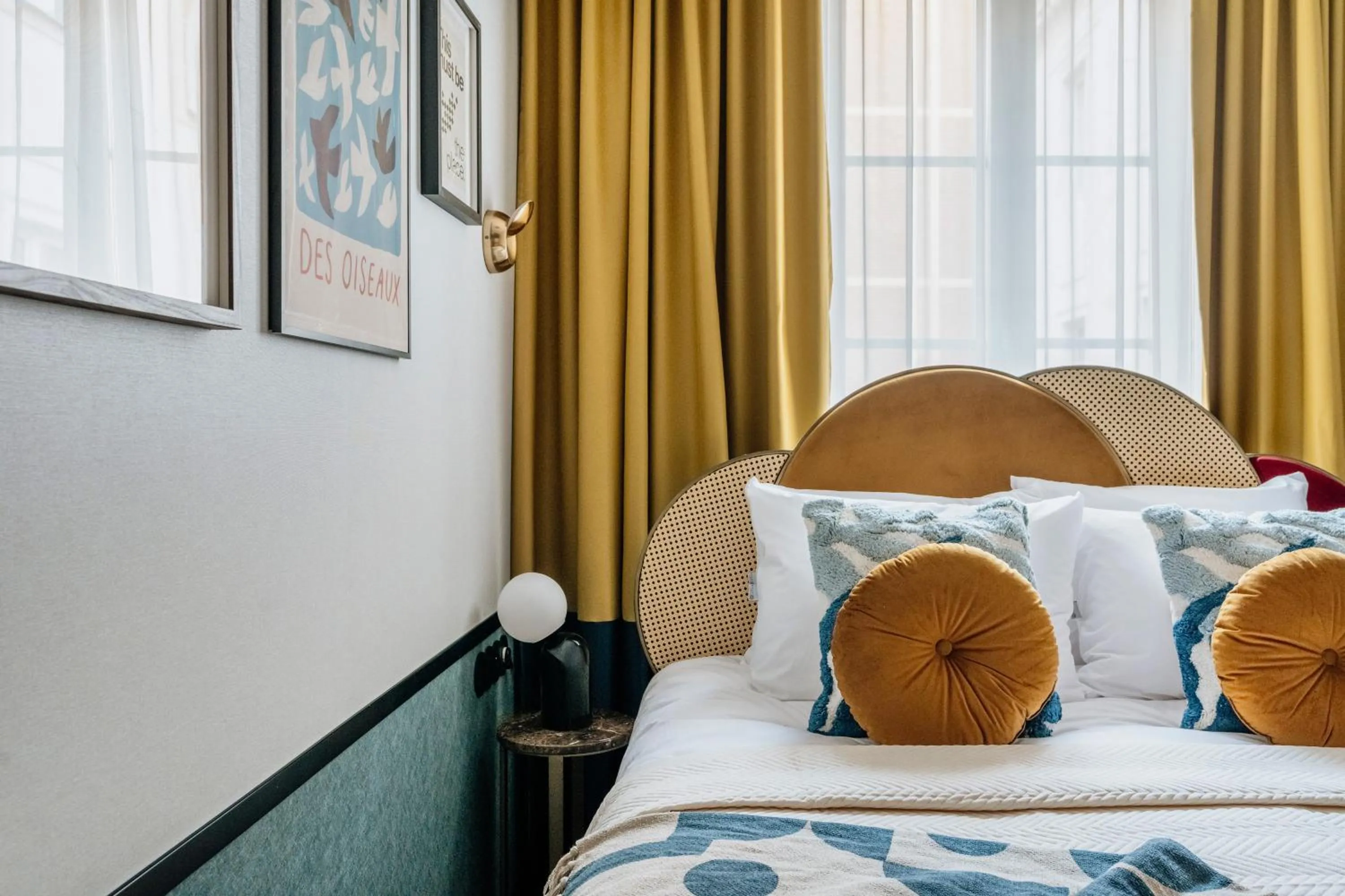 Bed in Colette - LoftAffair Collection