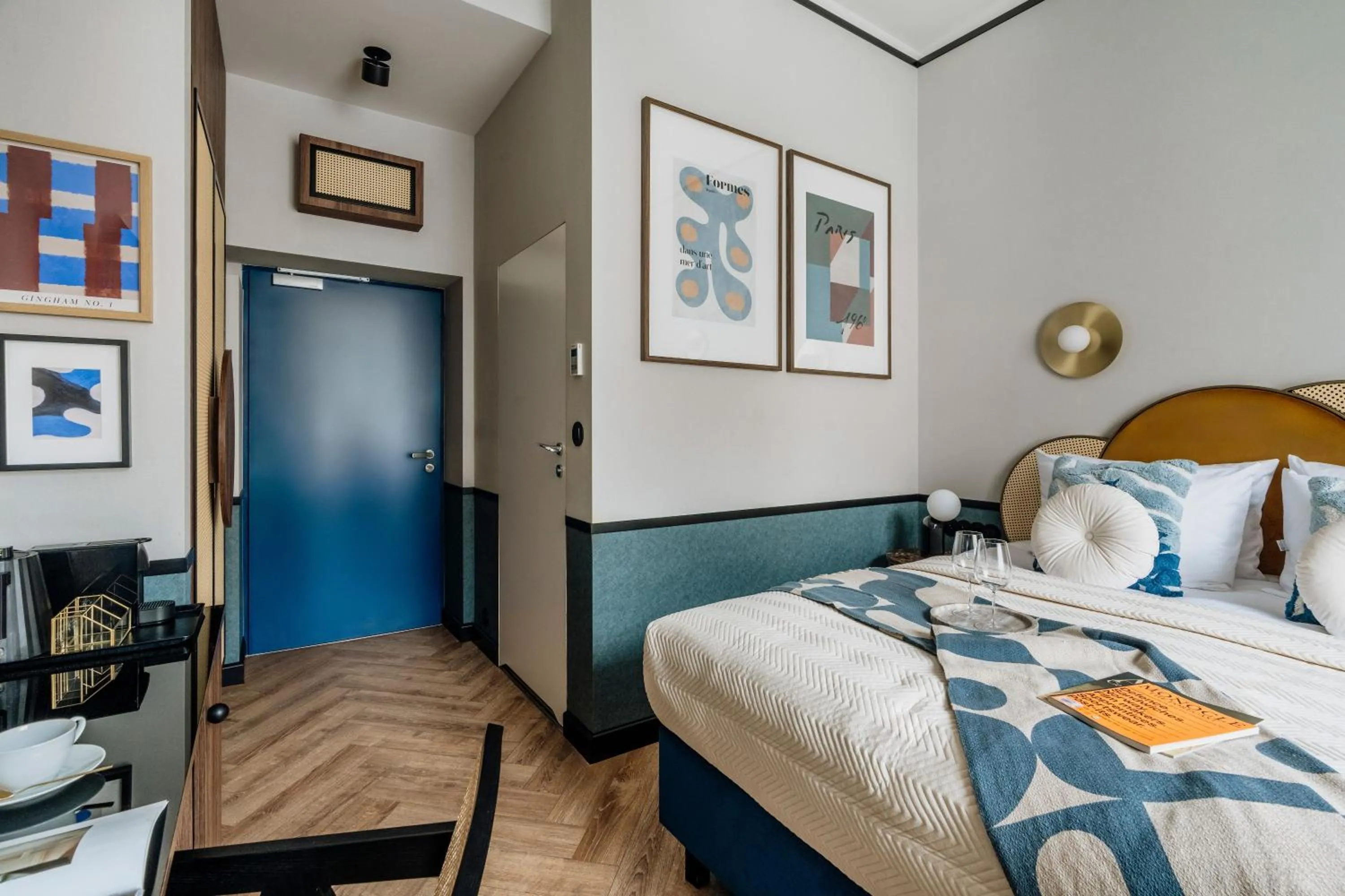 Bed in Colette - LoftAffair Collection