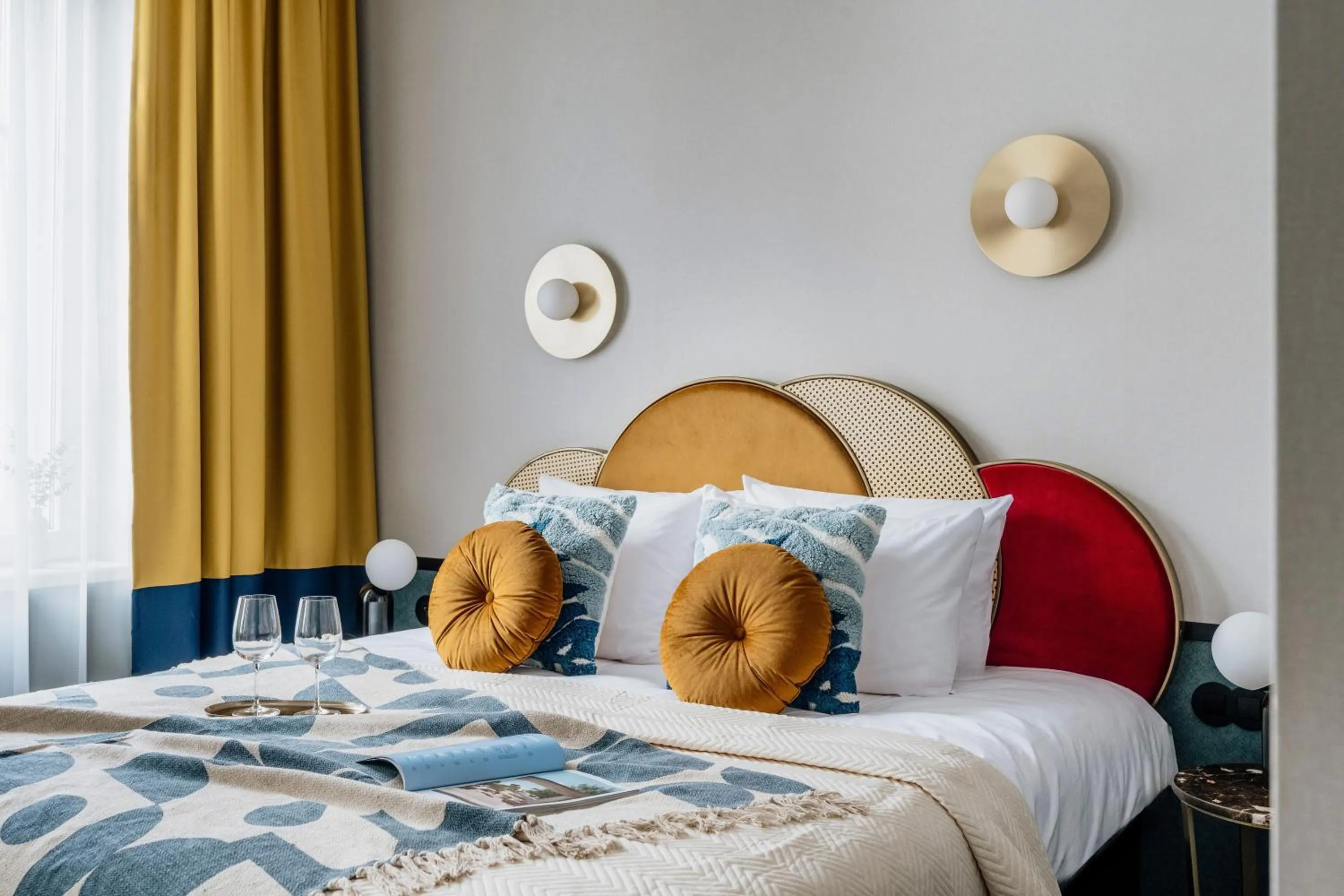 Bed in Colette - LoftAffair Collection