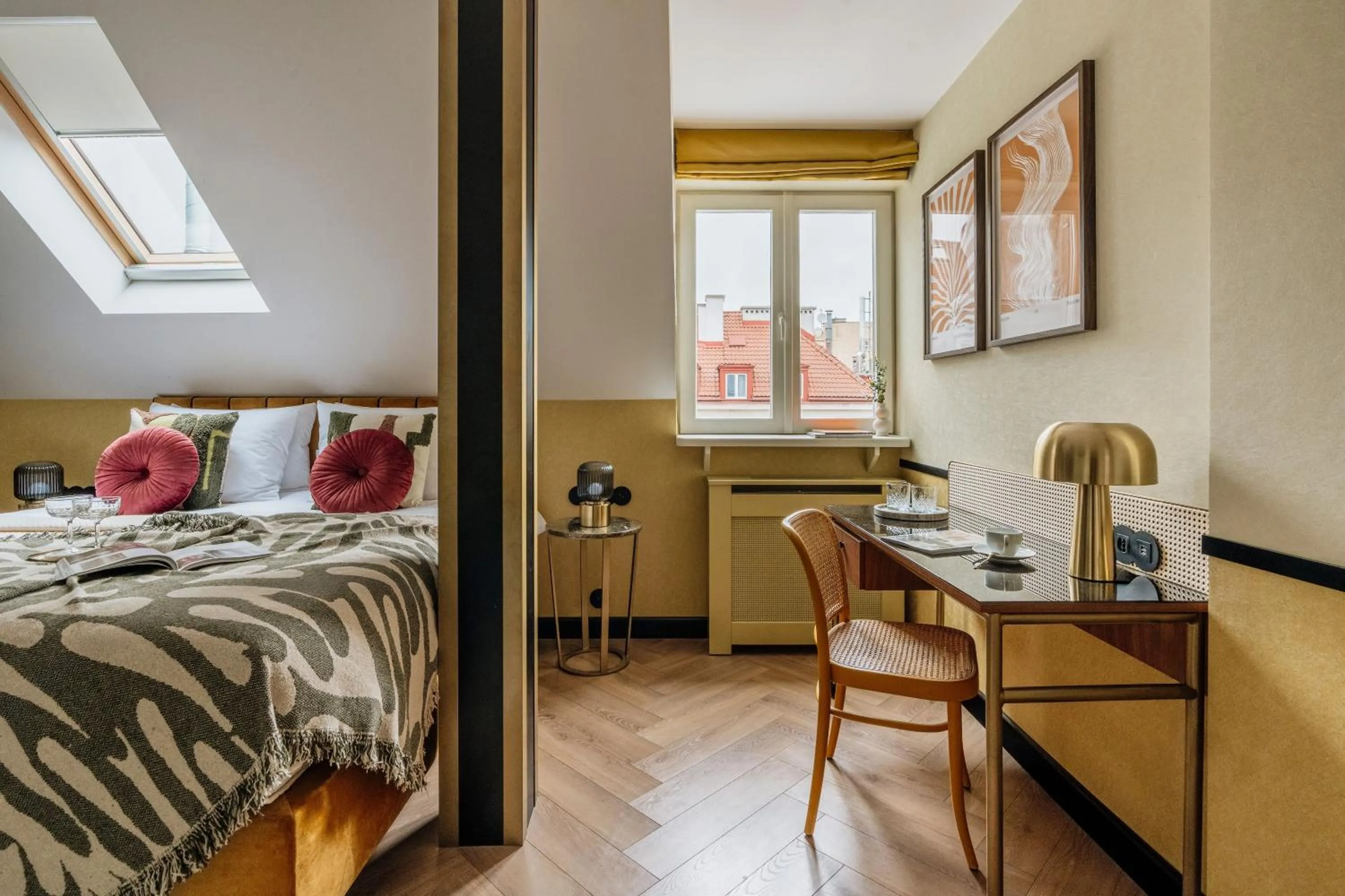 Bed in Colette - LoftAffair Collection