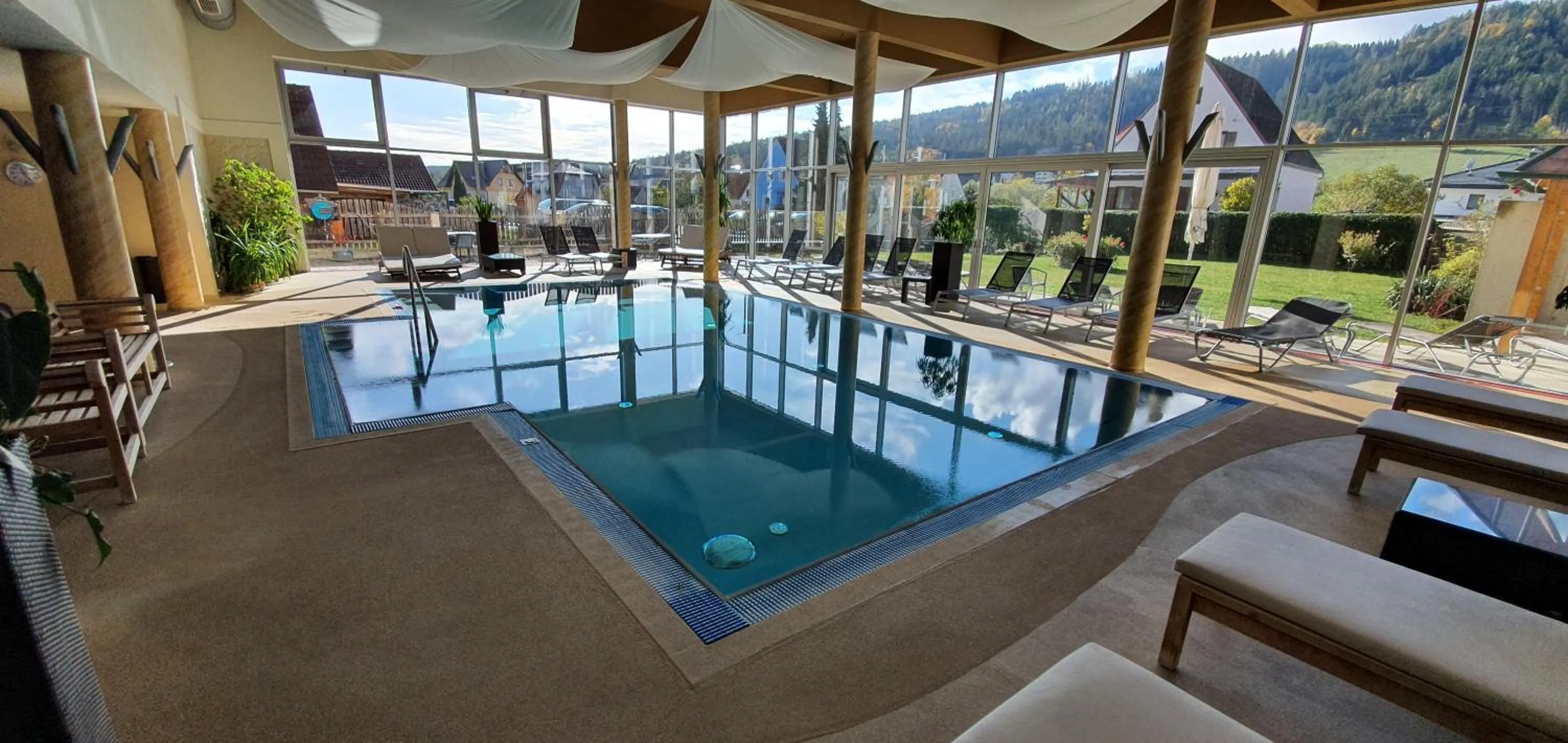 Swimming pool in Hotel Angerer-Hof