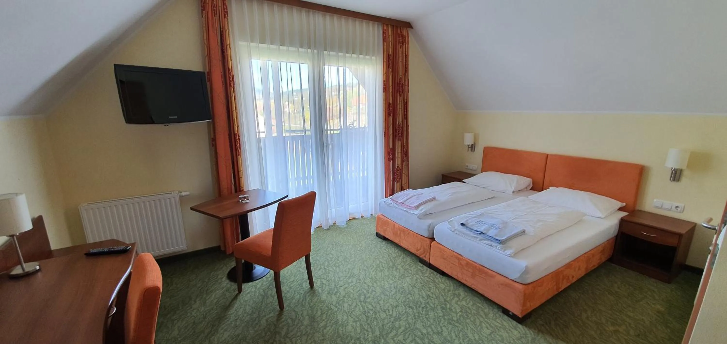 Photo of the whole room, Bed in Hotel Angerer-Hof