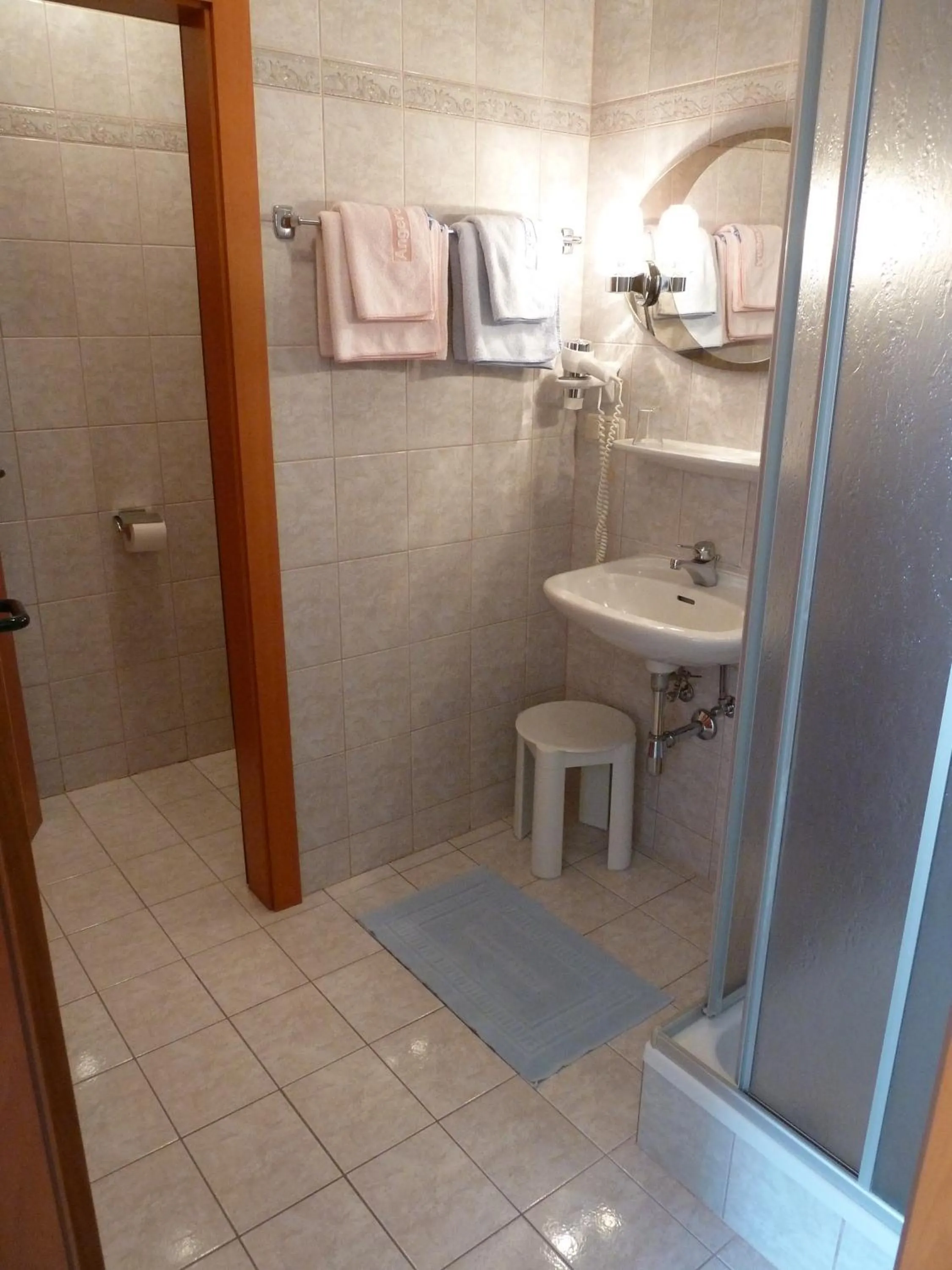 Bathroom in Hotel Angerer-Hof