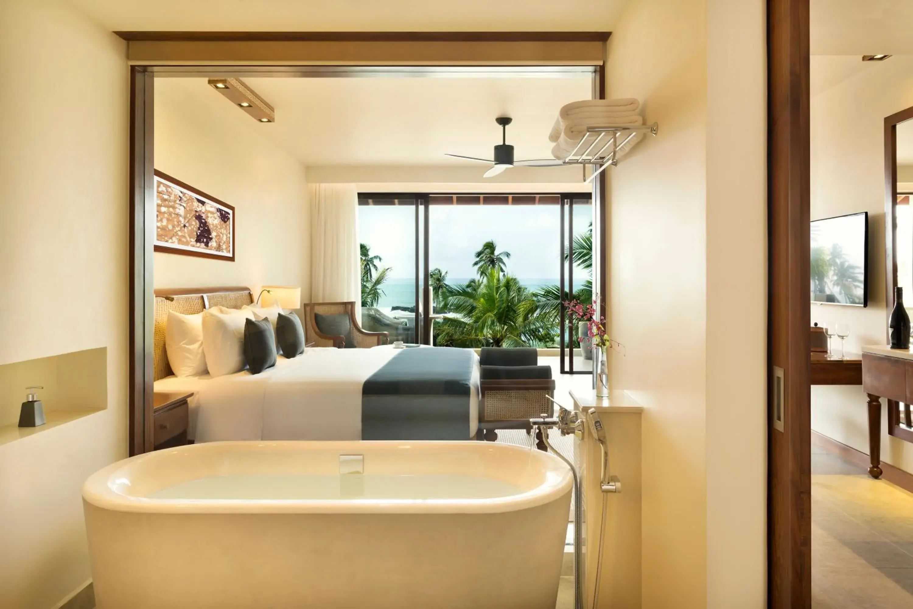 Bed in Anantara Peace Haven Tangalle Resort Bed in Anantara Peace Haven Tangalle Resort