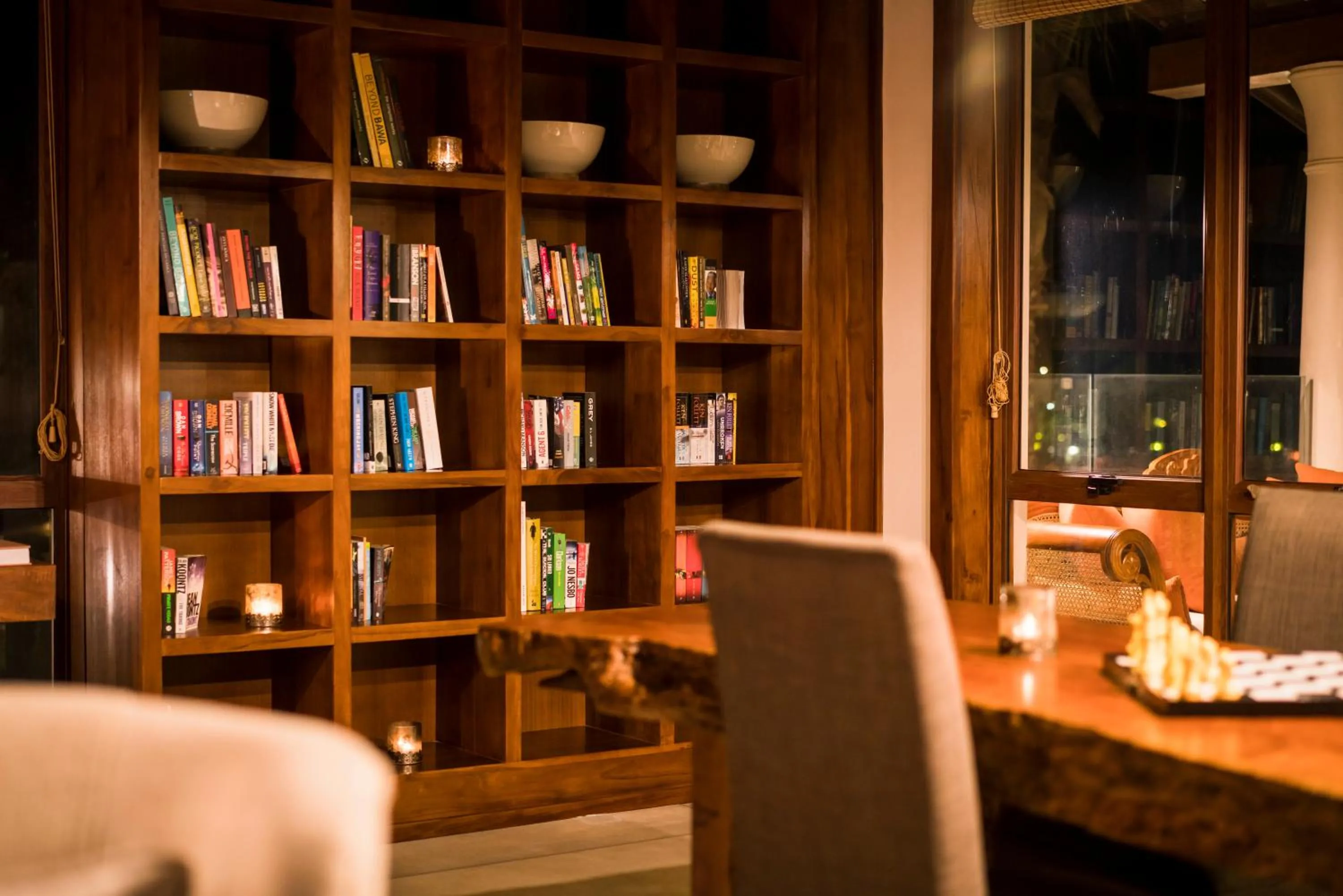 Library in Anantara Peace Haven Tangalle Resort