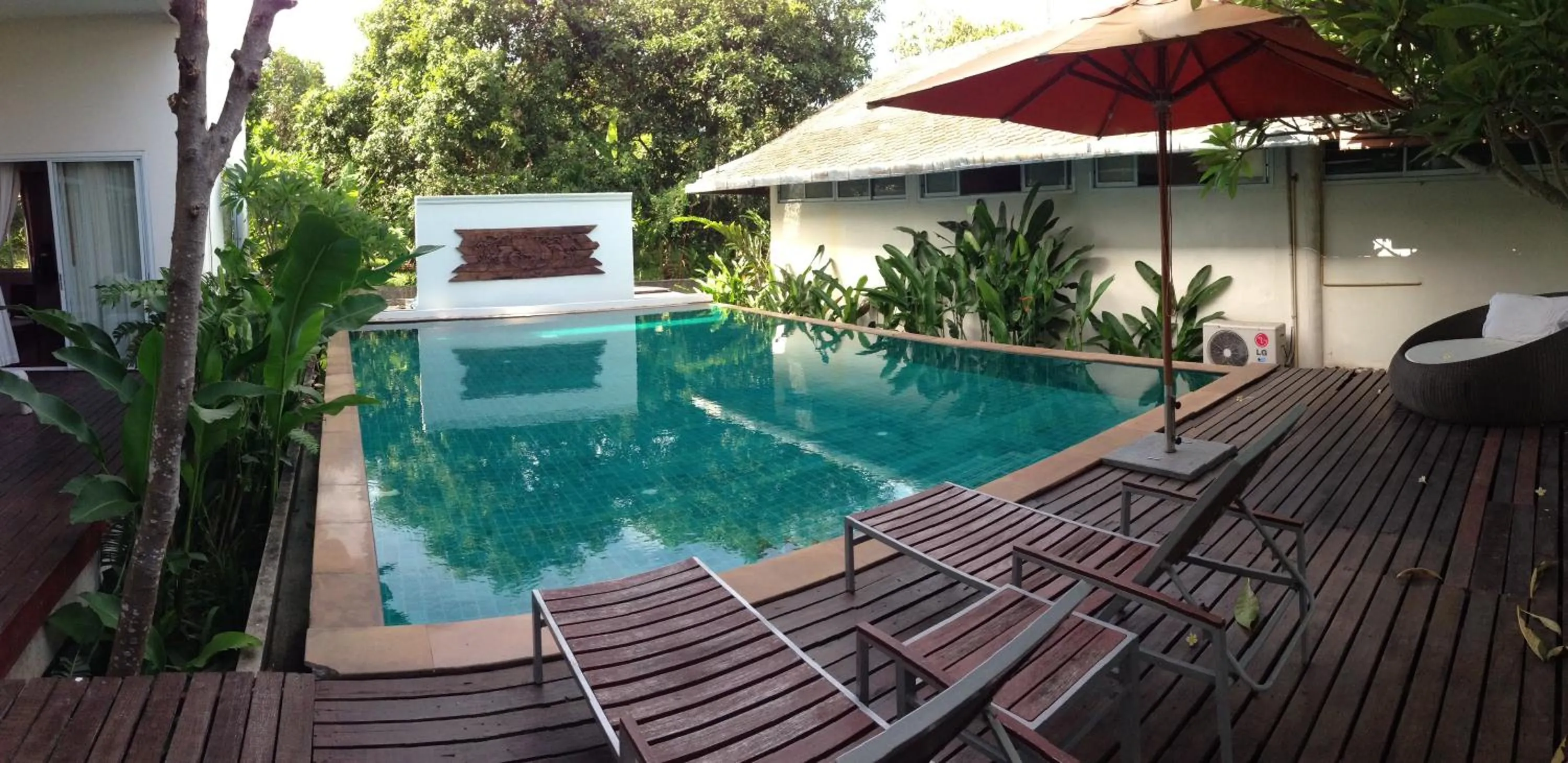 Swimming pool in Nakara Residence