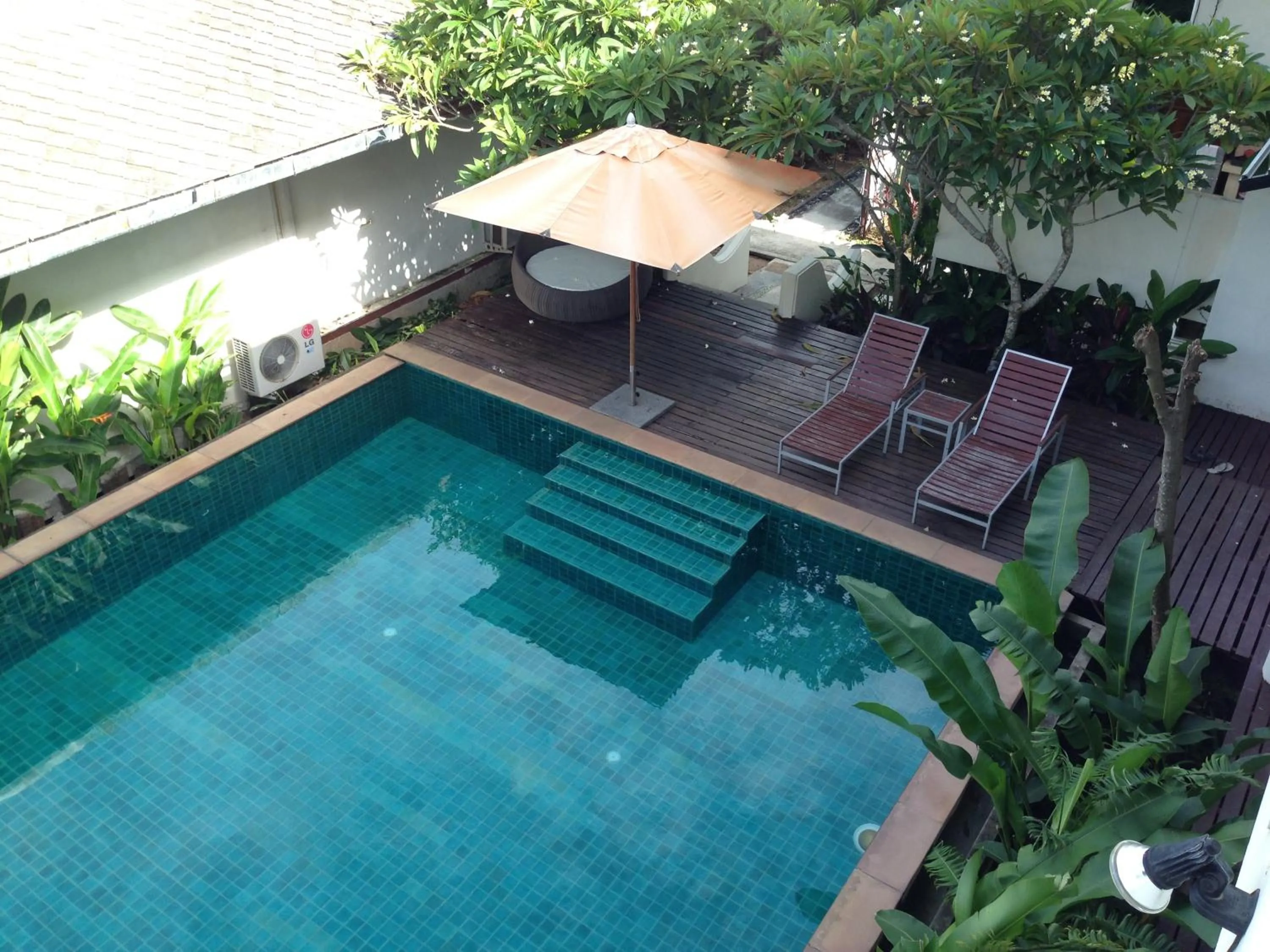 Day in Nakara Residence