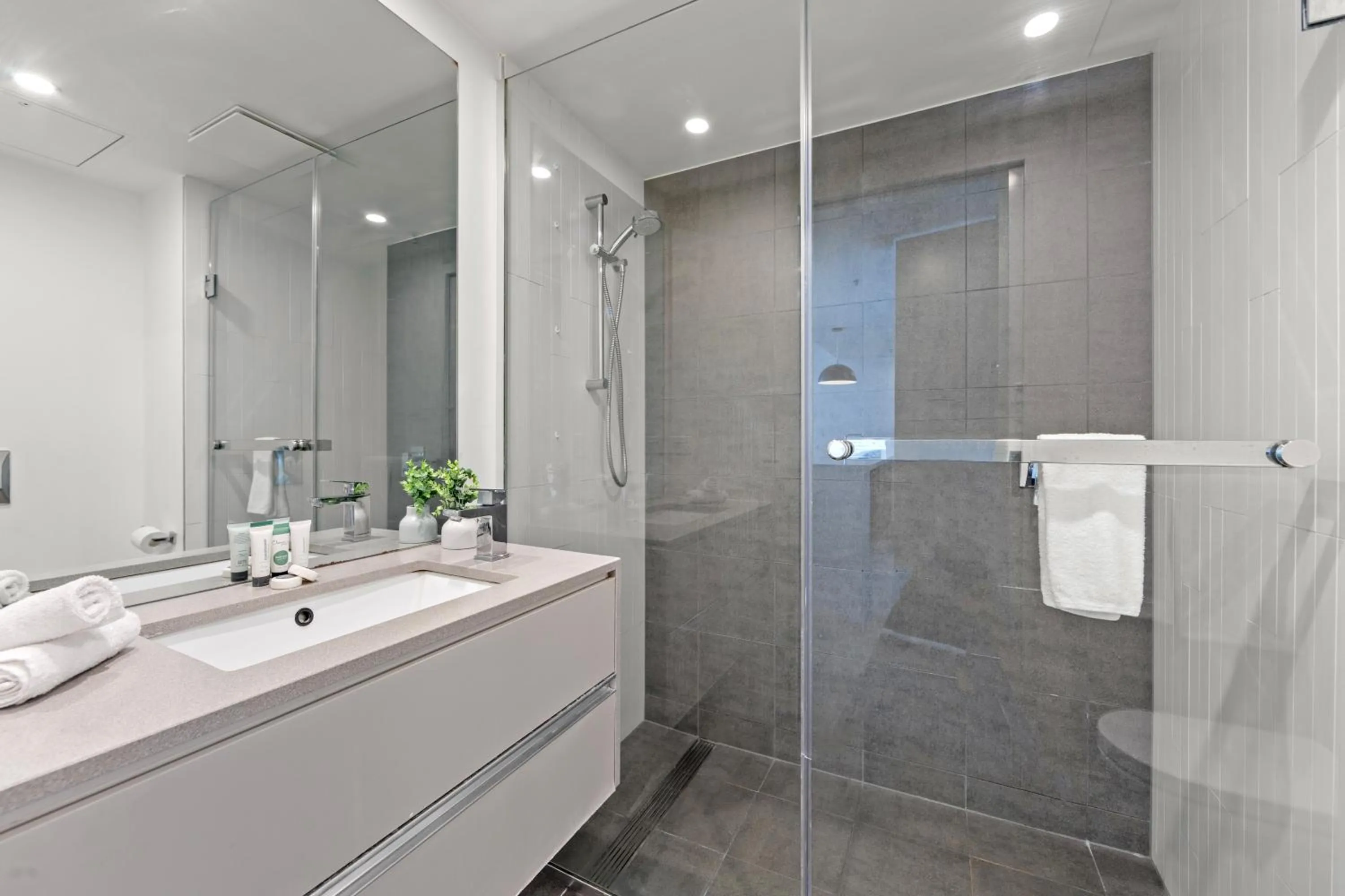 Shower in Trafalgar Lane Apartments by CLLIX