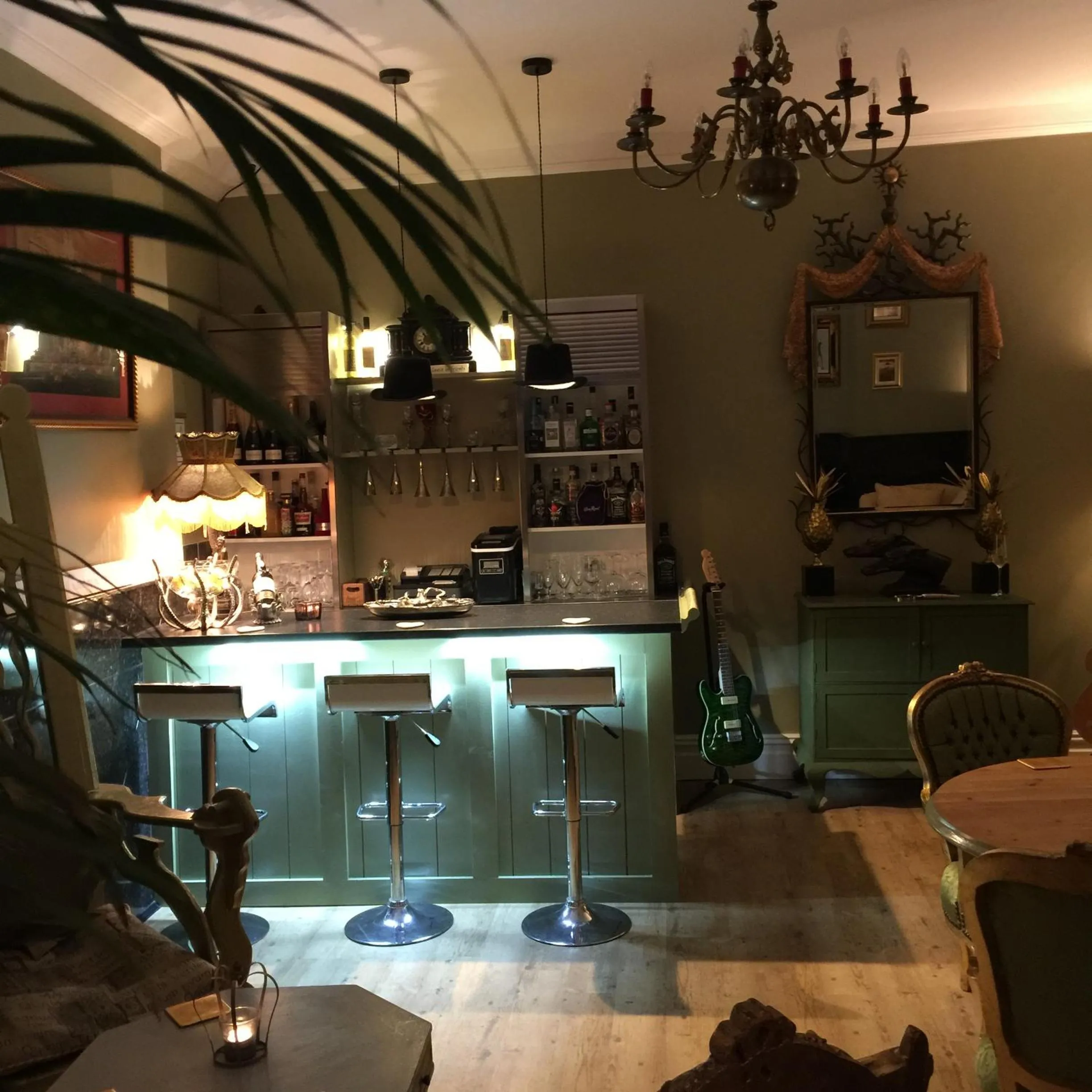 Lounge or bar in The White House Hotel