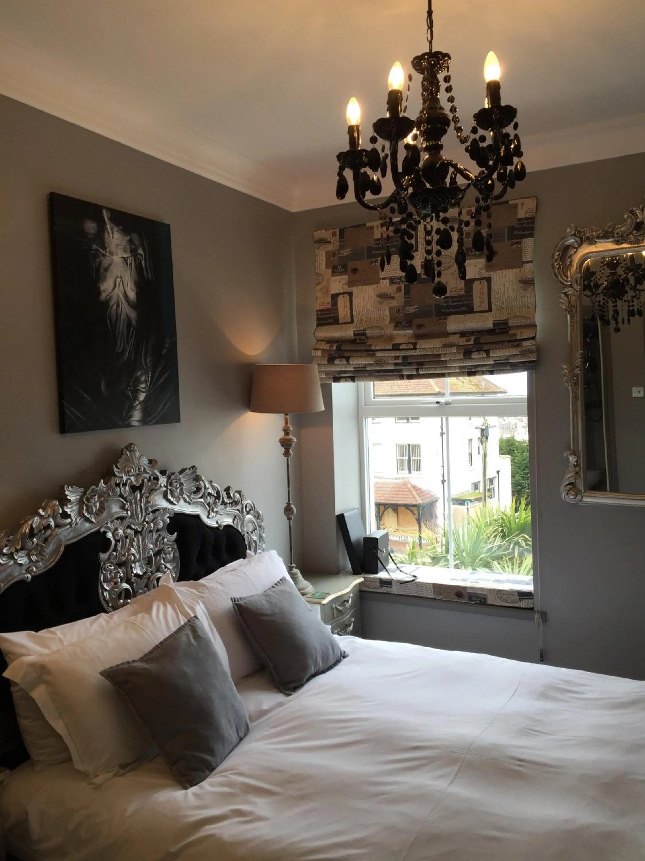 Bed in The White House Hotel