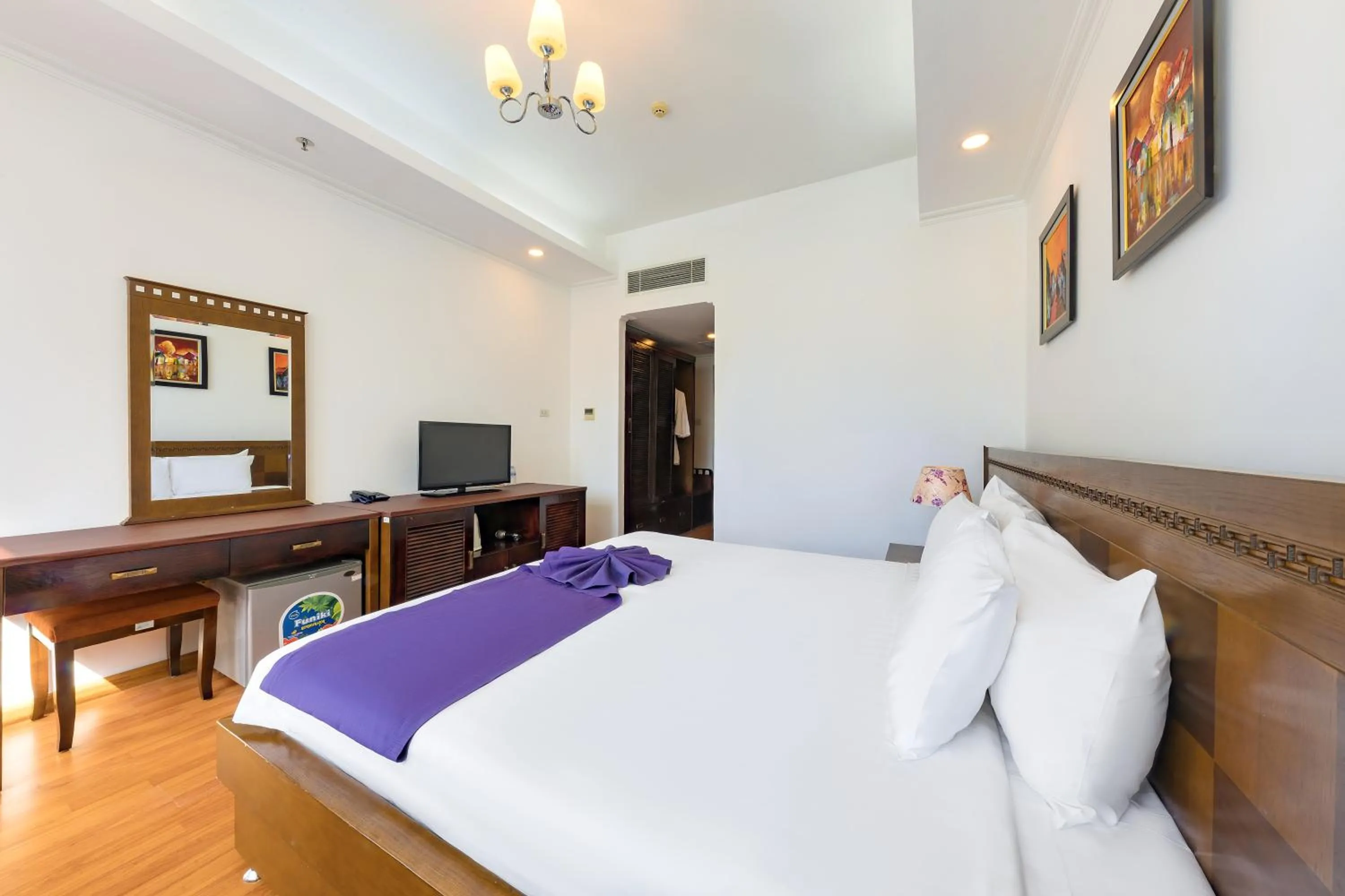 Bedroom, Bed in Central Nha Trang Hotel