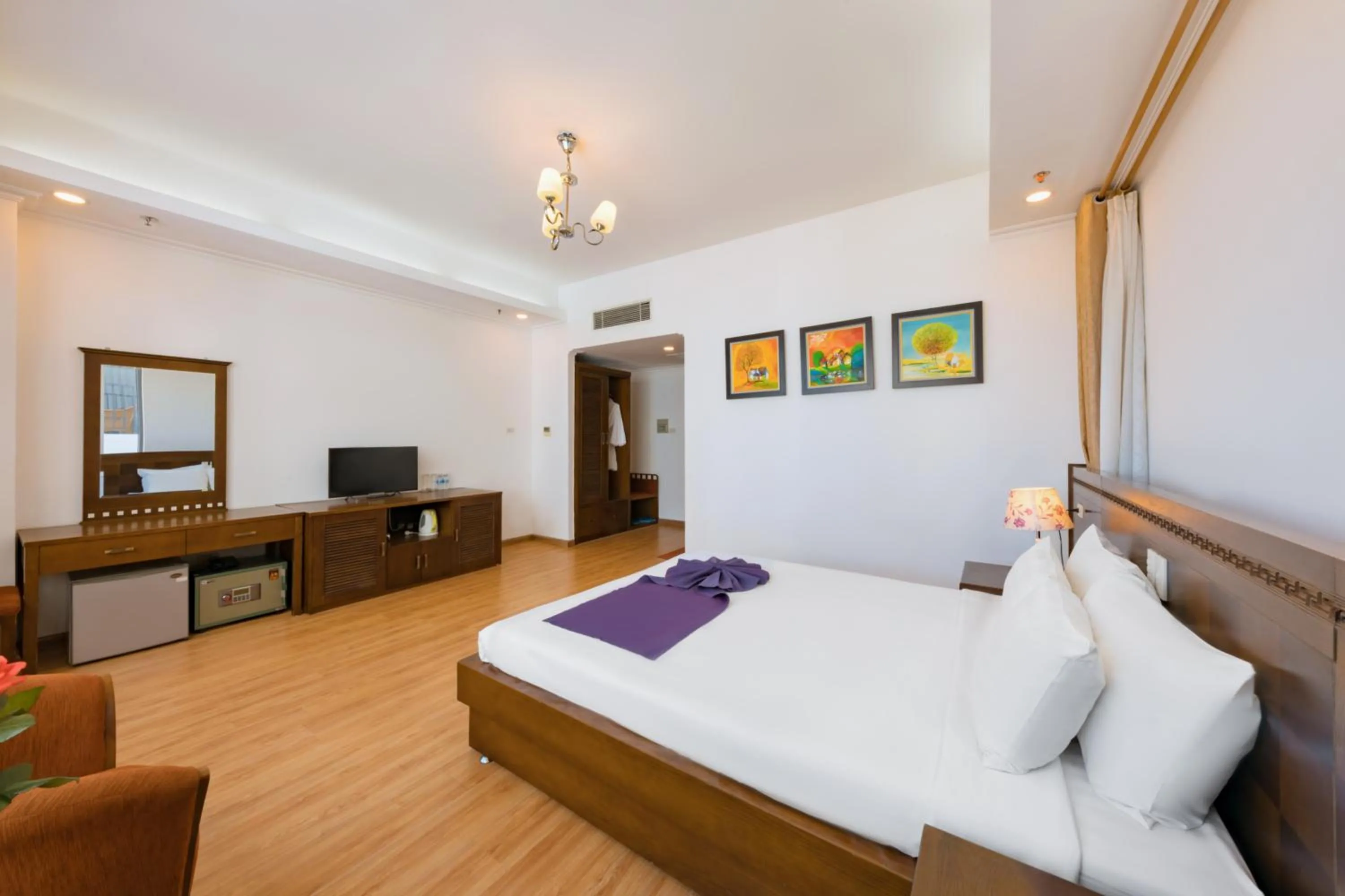 Bedroom, Bed in Central Nha Trang Hotel