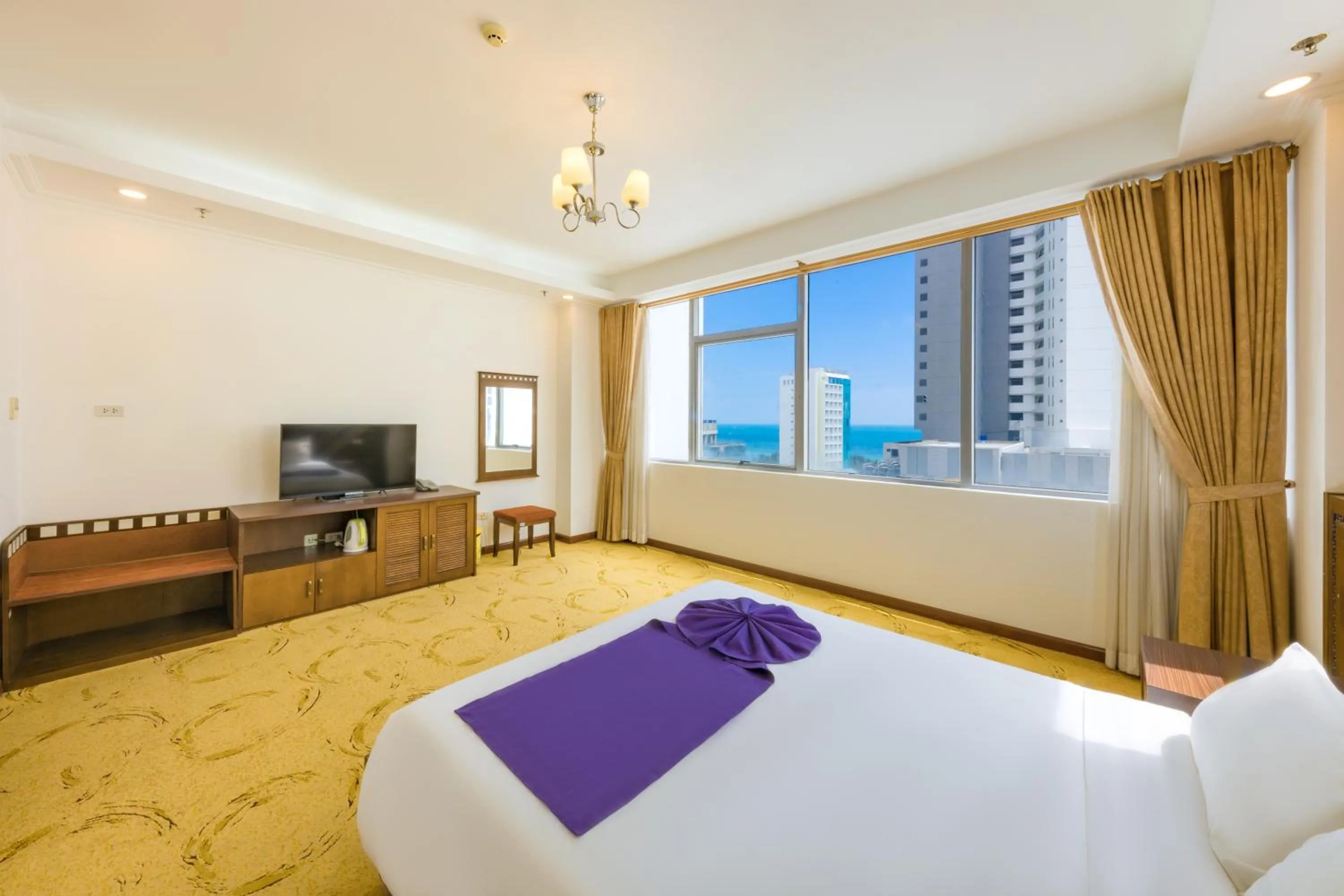 Bedroom, Bed in Central Nha Trang Hotel