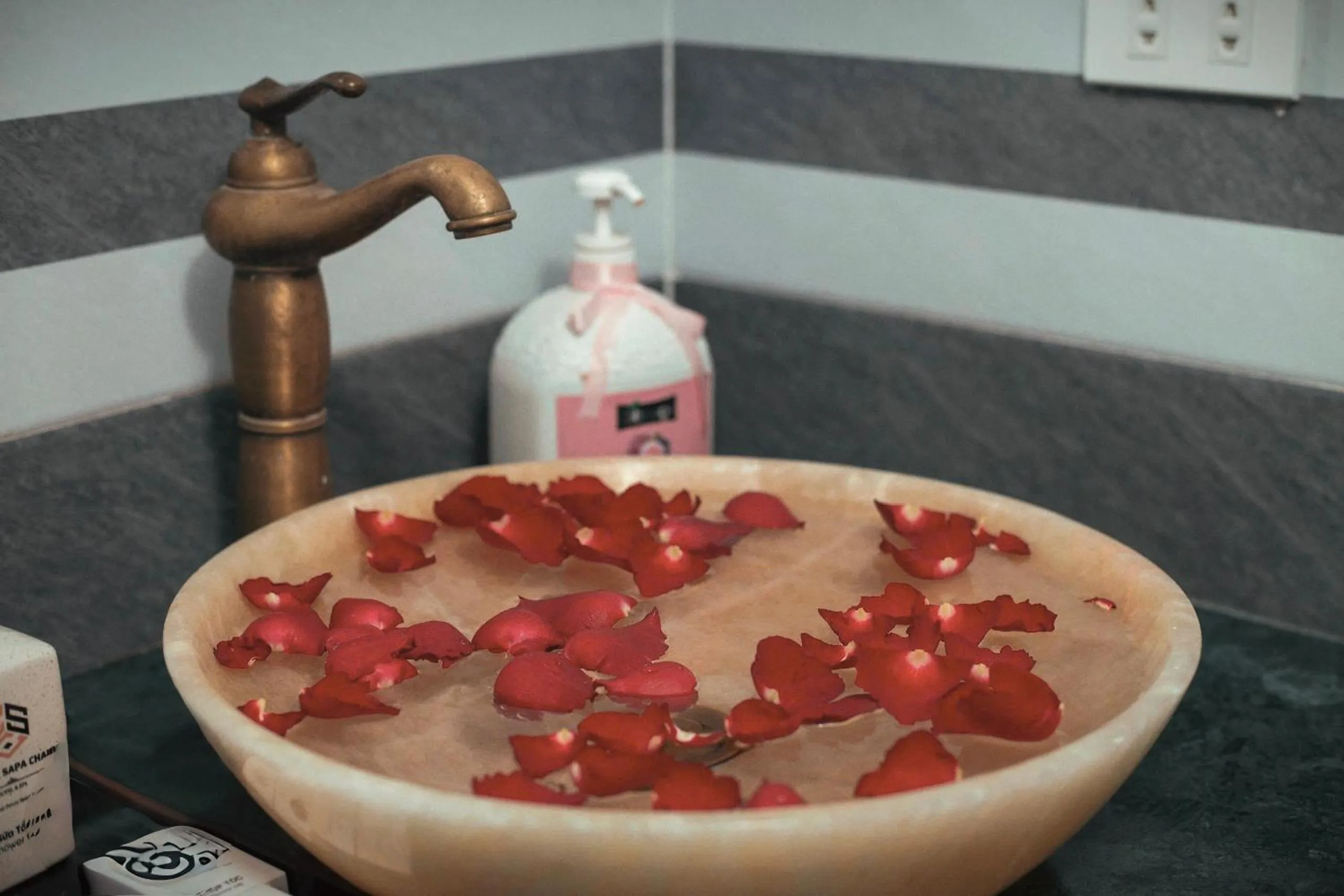 Bathroom in Central Sapa March Hotel