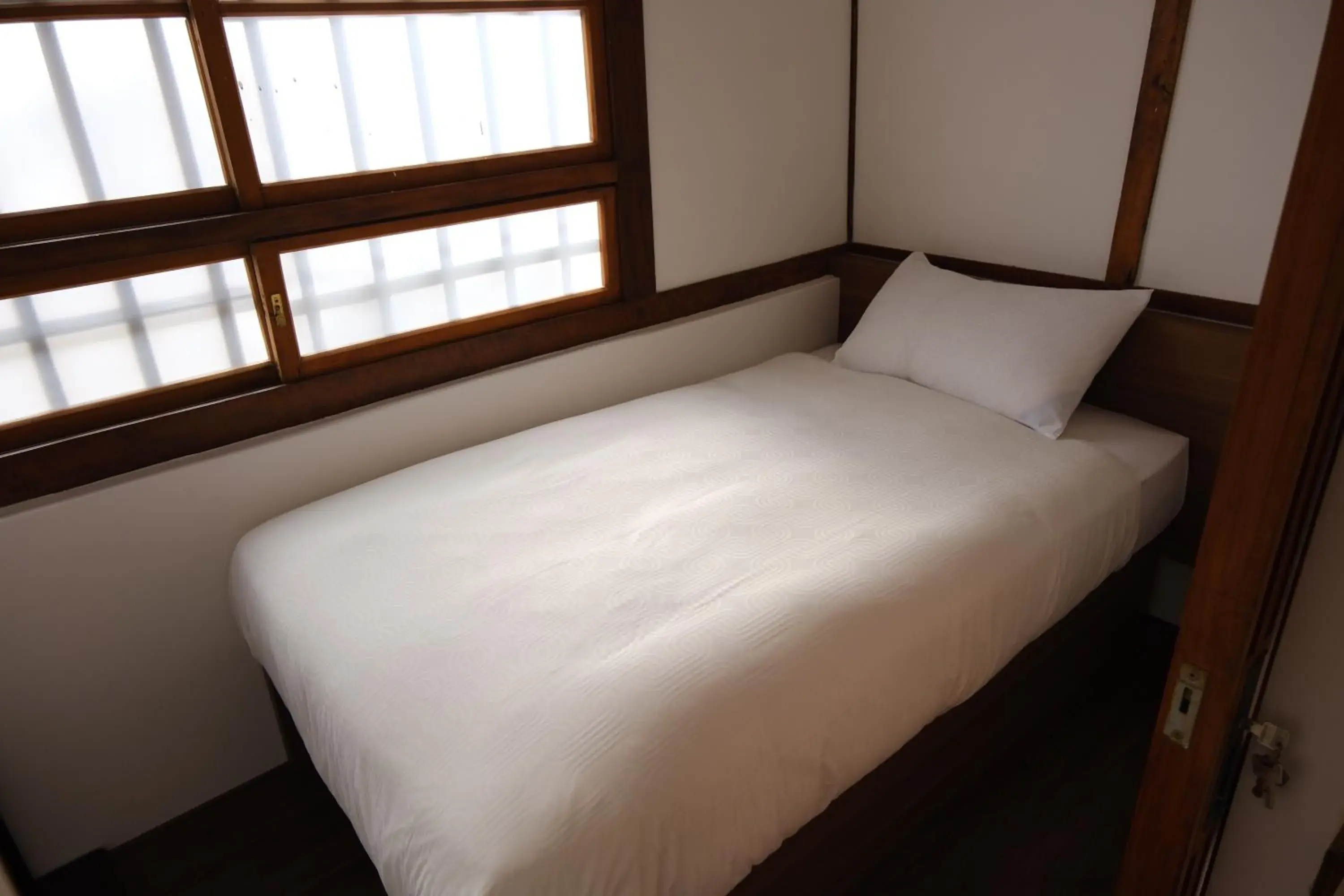 Single Room with Shared Bathroom in Machiya Posong Single Room with Shared Bathroom in Machiya Posong