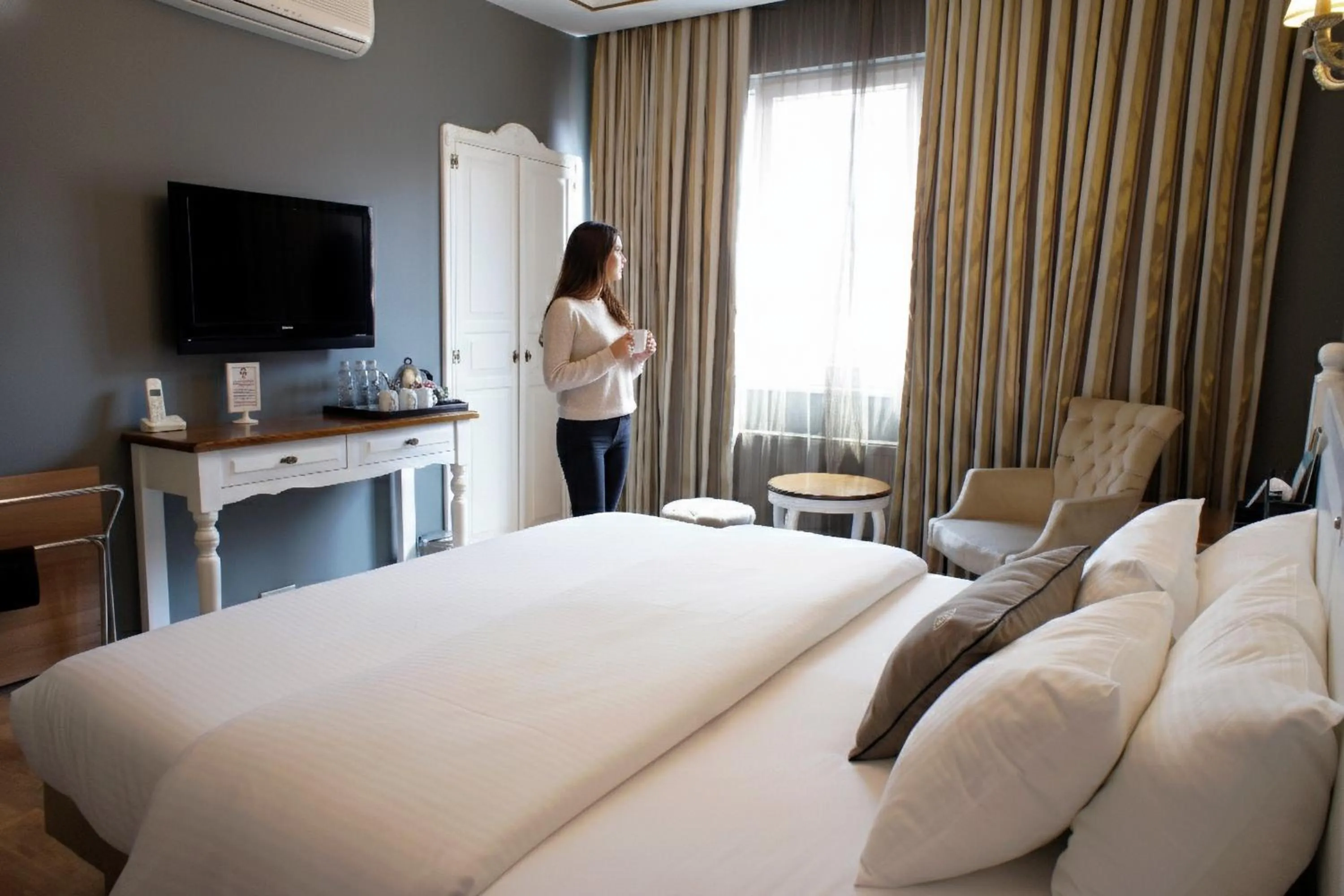 Bedroom, Bed in My Dora Hotel