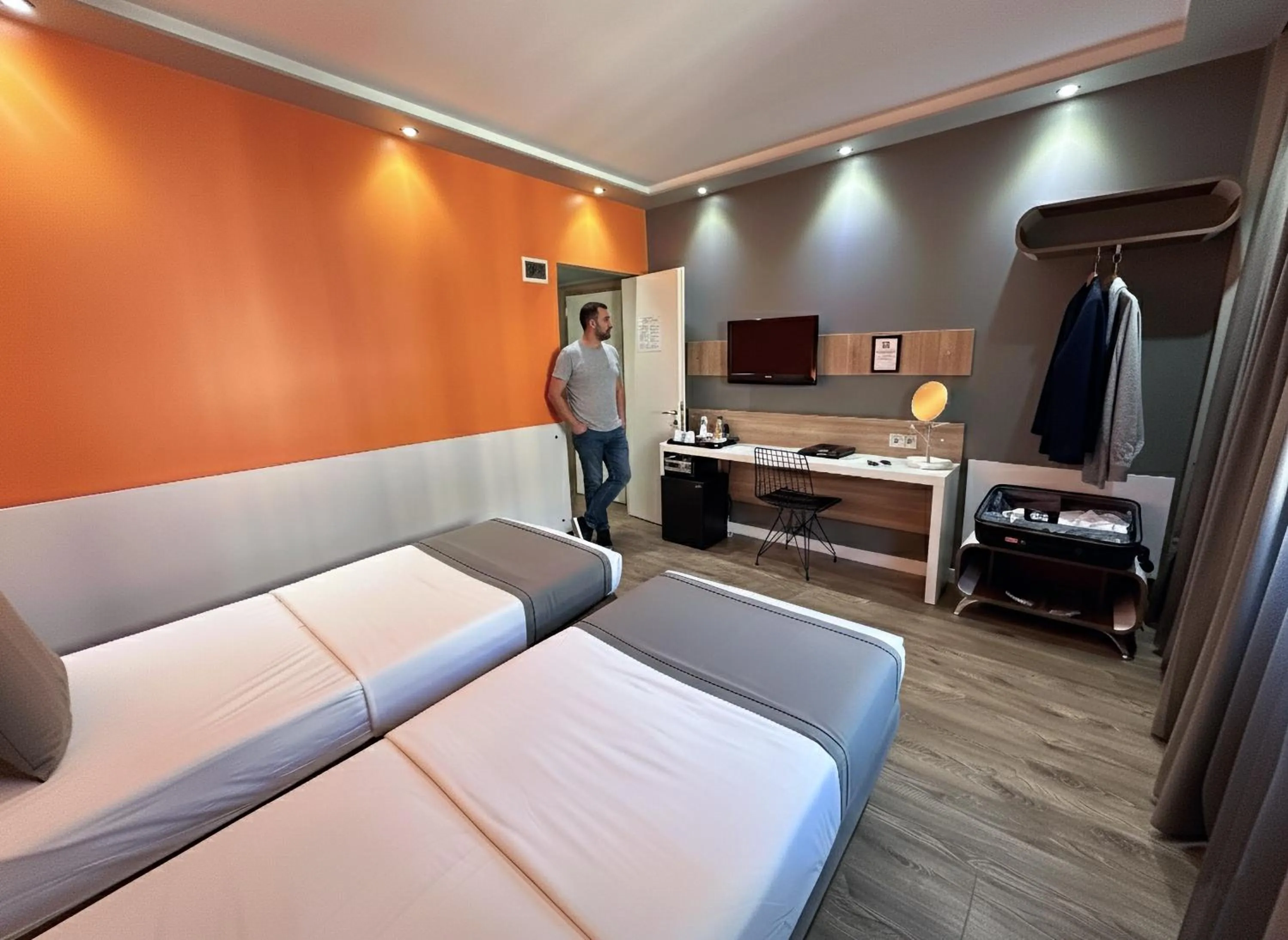 Photo of the whole room, Bed in My Dora Hotel