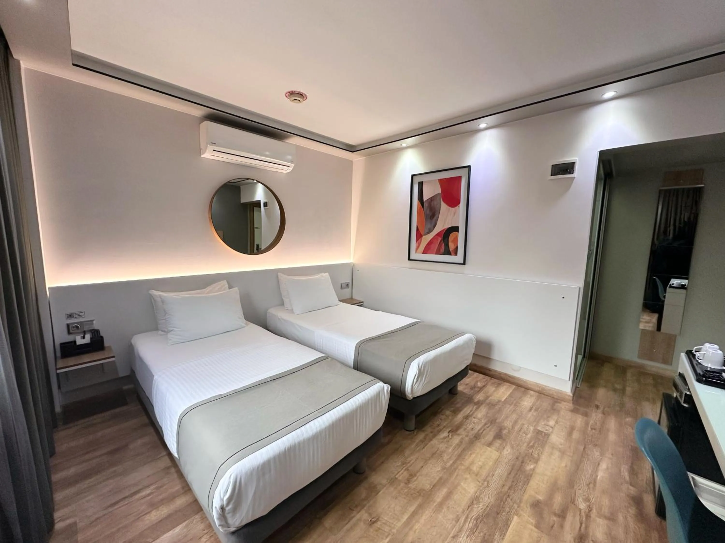 Photo of the whole room, Bed in My Dora Hotel