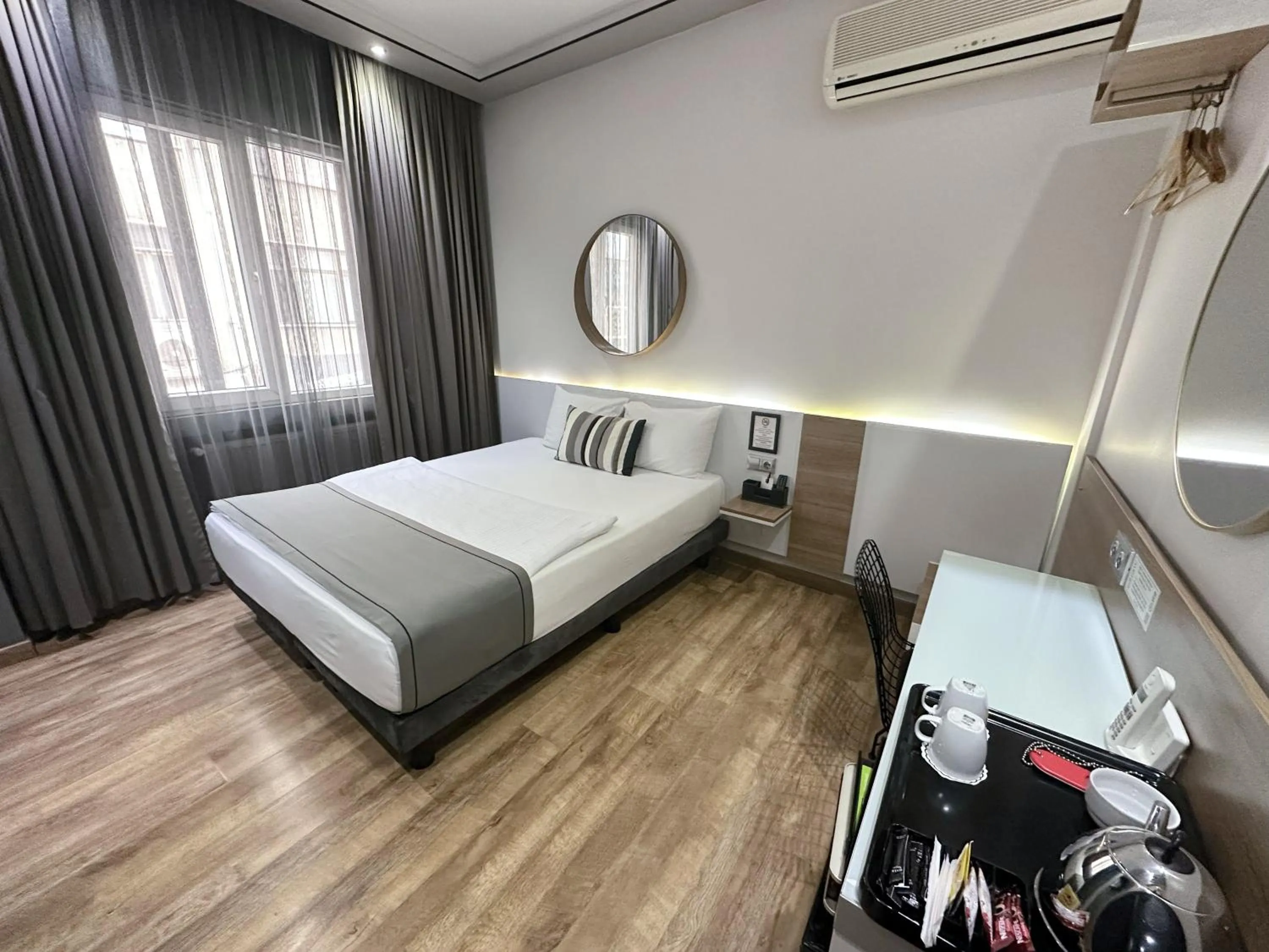 Photo of the whole room, Bed in My Dora Hotel