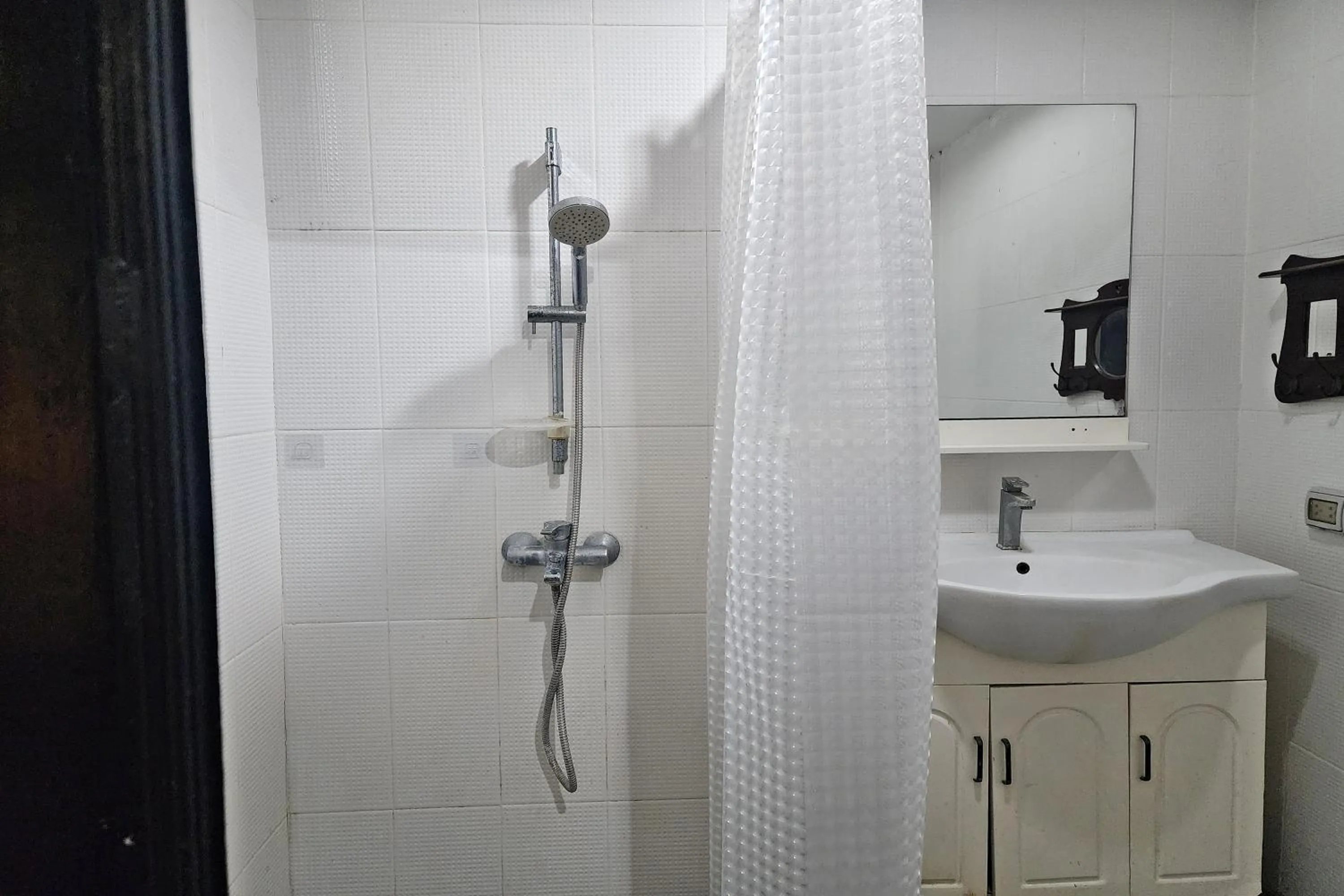 Shower in Baan Nara 15