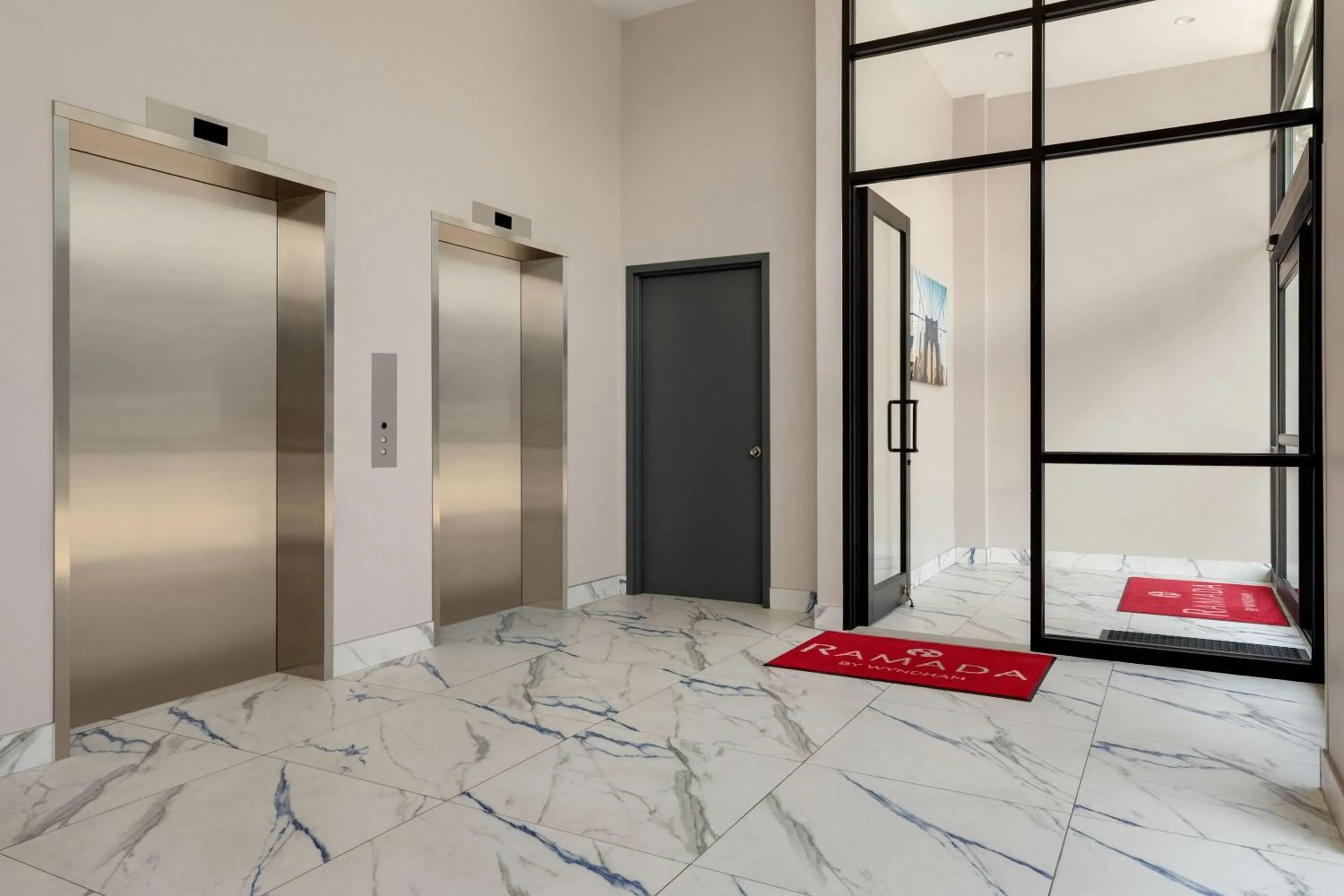 Lobby or reception, Bed in Ramada by Wyndham Brooklyn Empire Blvd