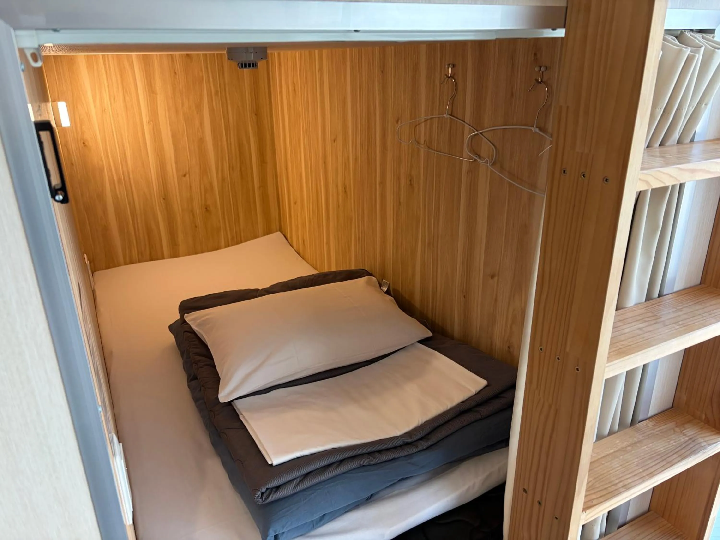 Bed in KOREGA ! Hostel Osaka Namba