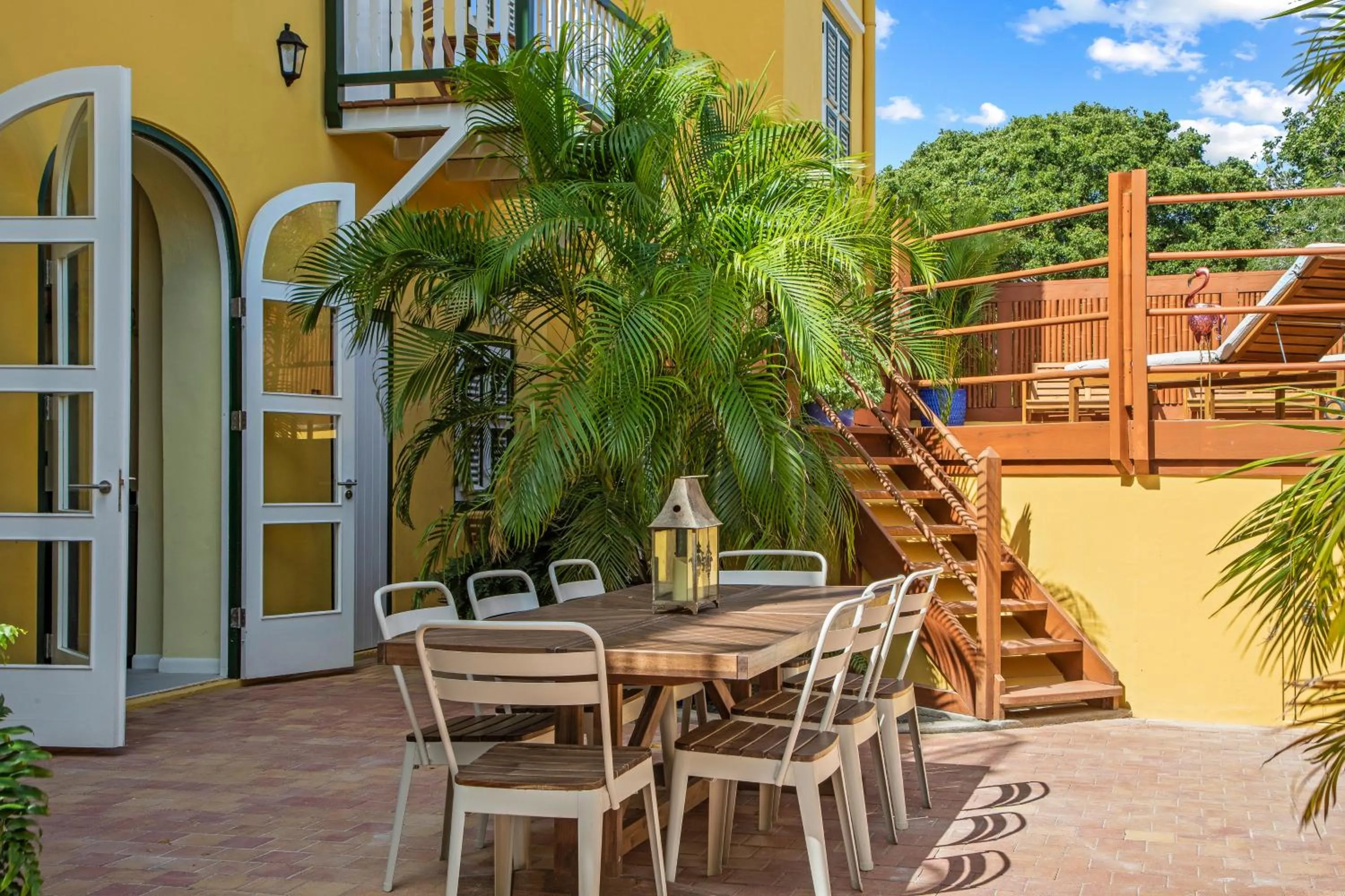 Garden in Drift Hotels