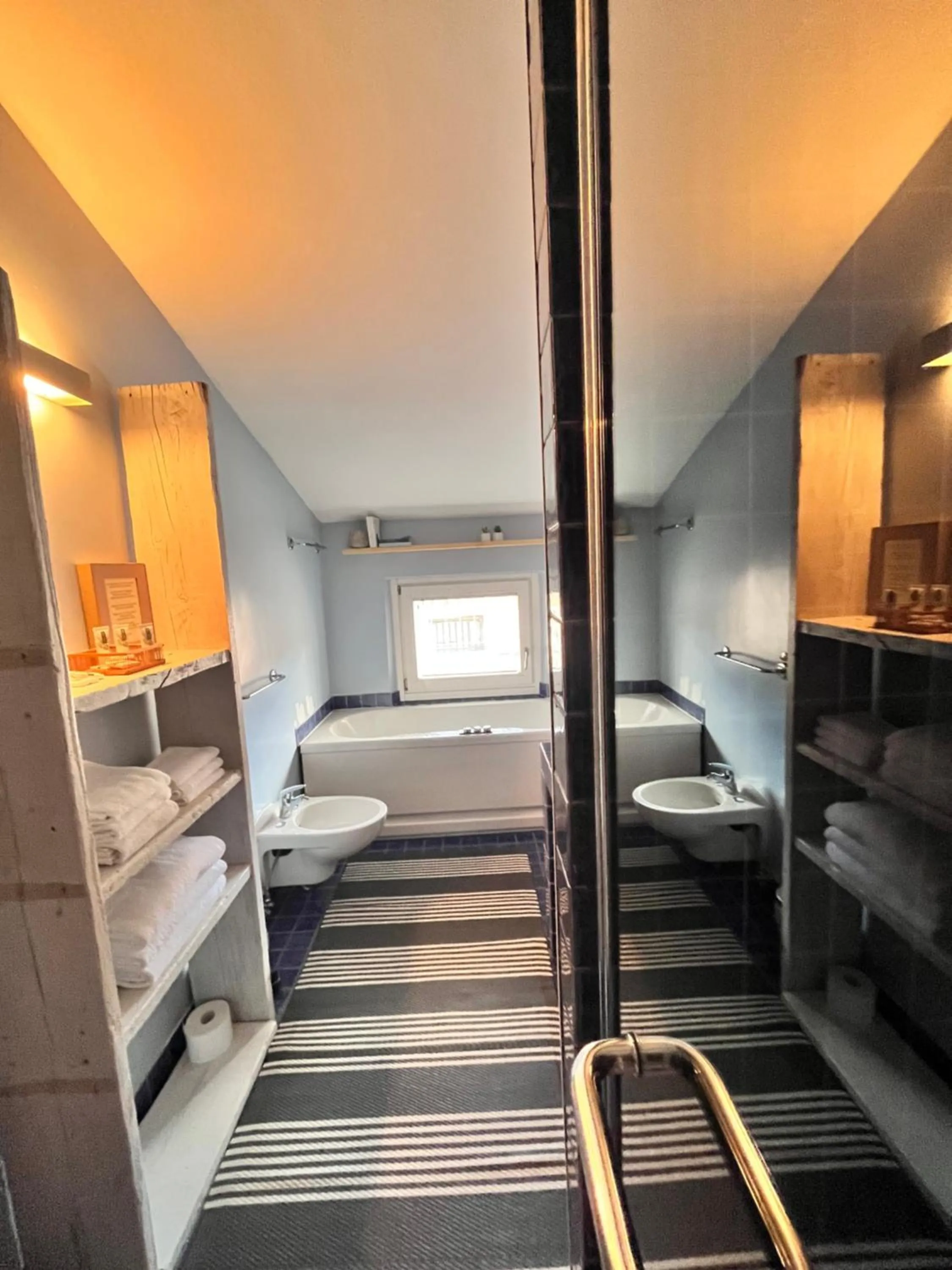 Shower, Bed in Casa all'Oca