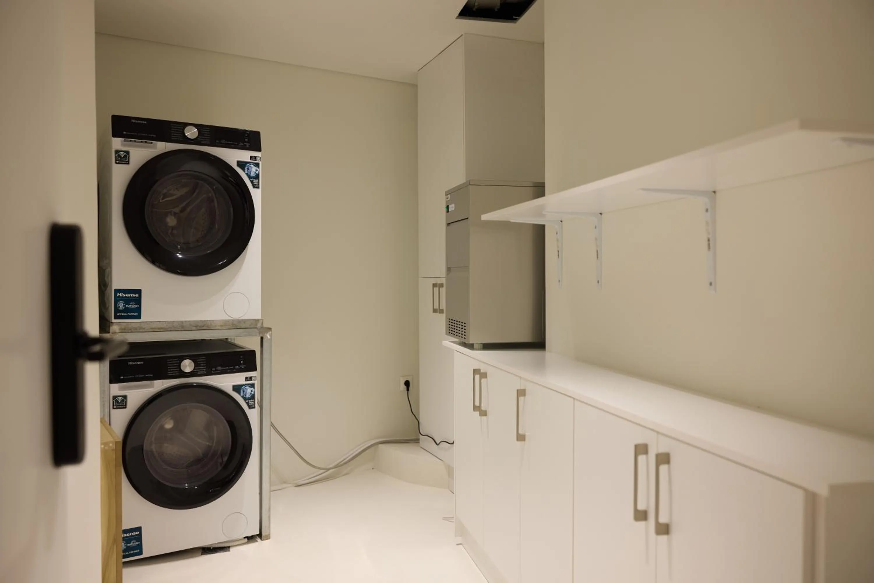 washing machine in Kuka Luxury Living Athens