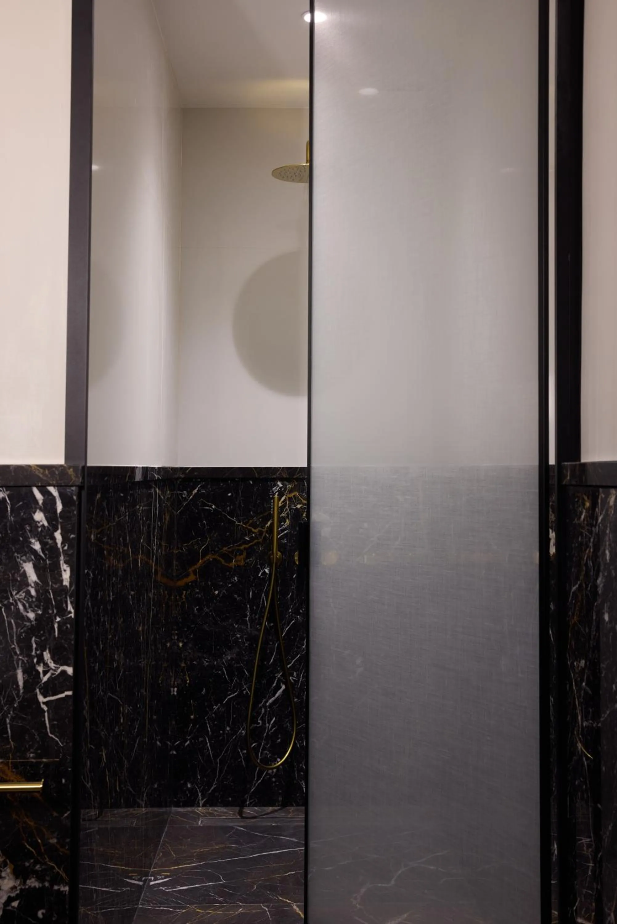 Shower in Kuka Luxury Living Athens