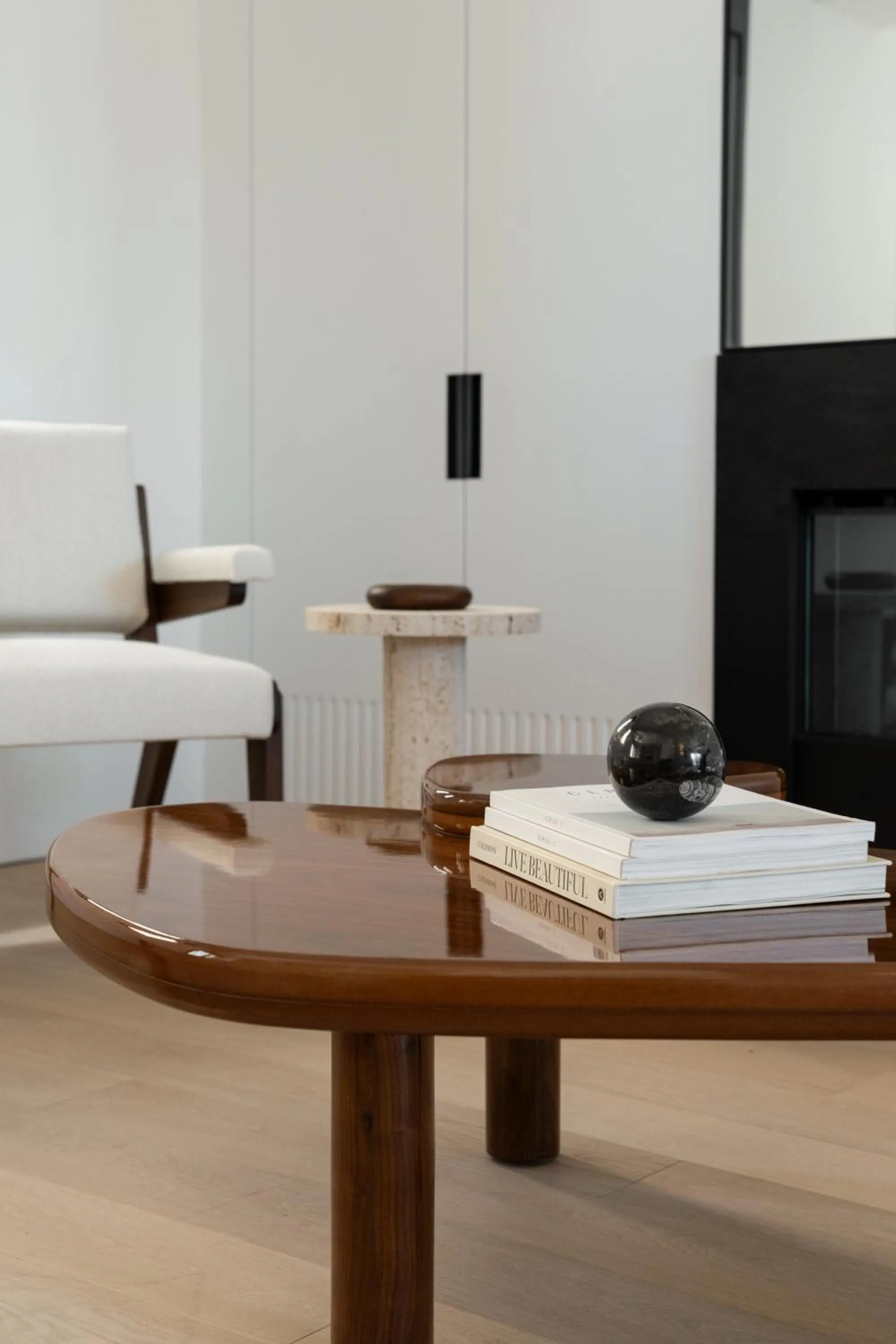 TV and multimedia in Kuka Luxury Living Athens
