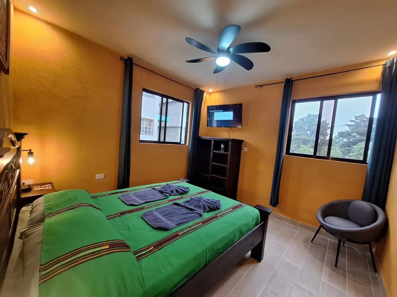 Queen Room with Shared Bathroom - single occupancy in Hospedaje El Viajero Queen Room with Shared Bathroom - single occupancy in Hospedaje El Viajero