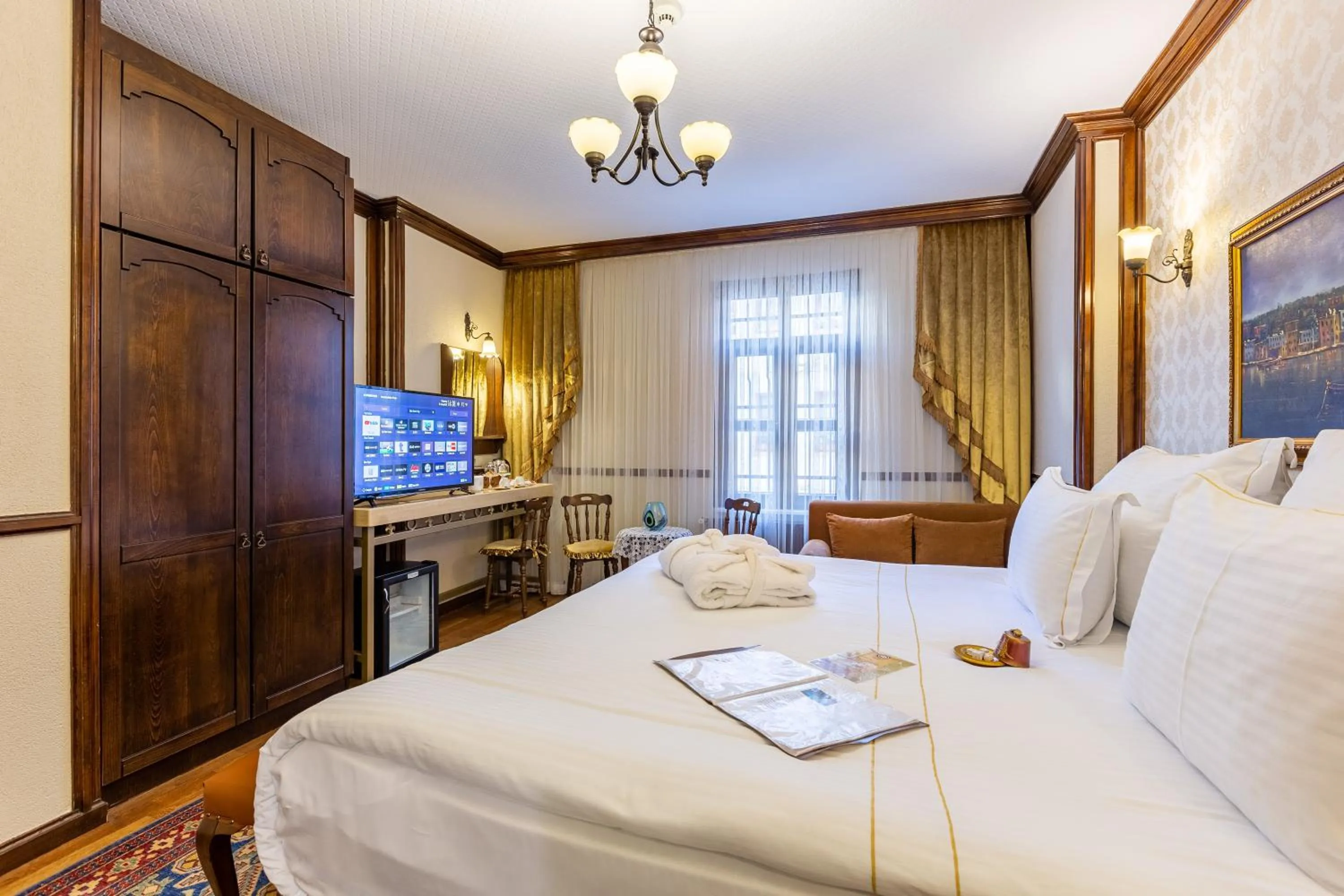 Bedroom, Bed in Best Point Hotel Sultanahmet,Istanbul