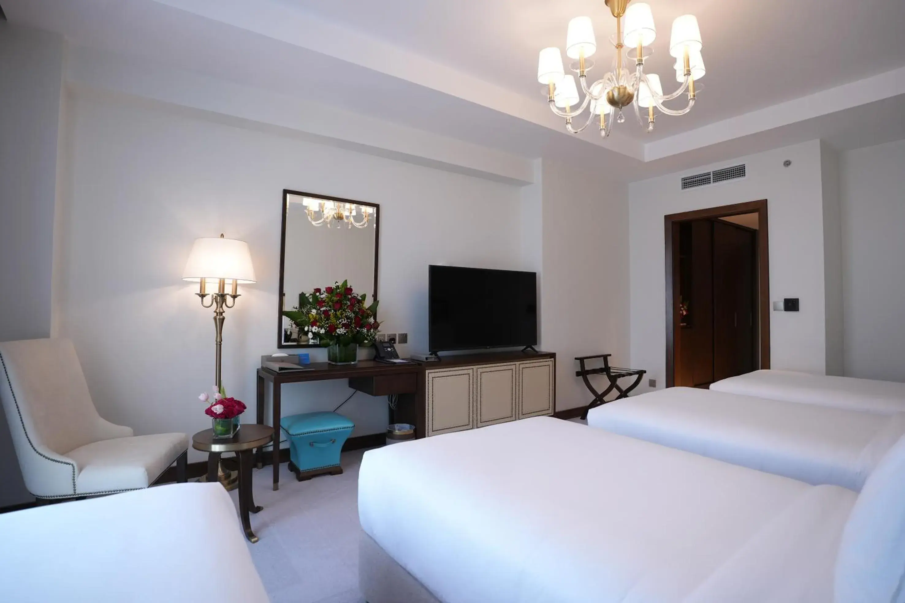 Deluxe Quadruple Room in Peninsula Worth Hotel Deluxe Quadruple Room in Peninsula Worth Hotel