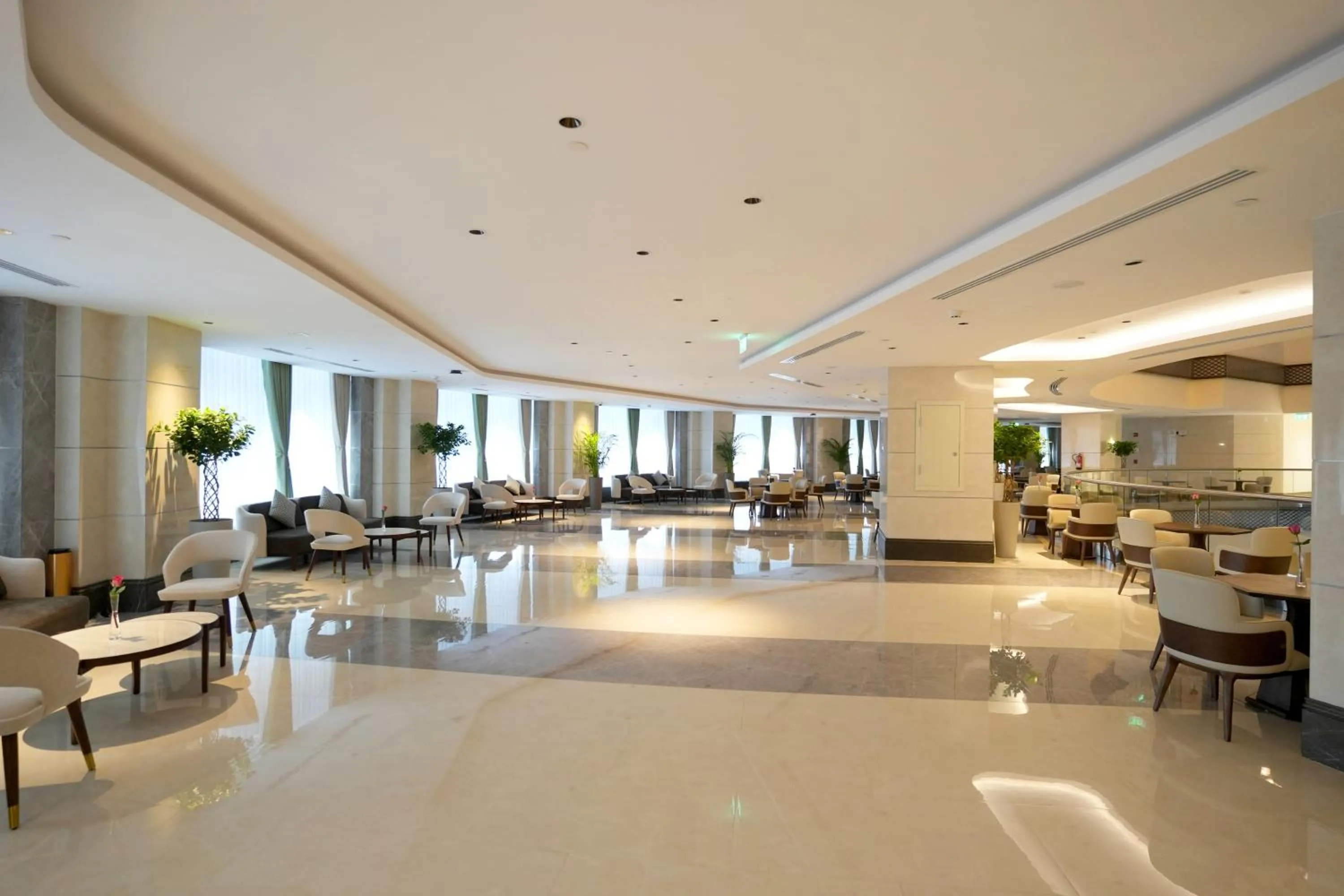 Lobby or reception in Peninsula Worth Hotel
