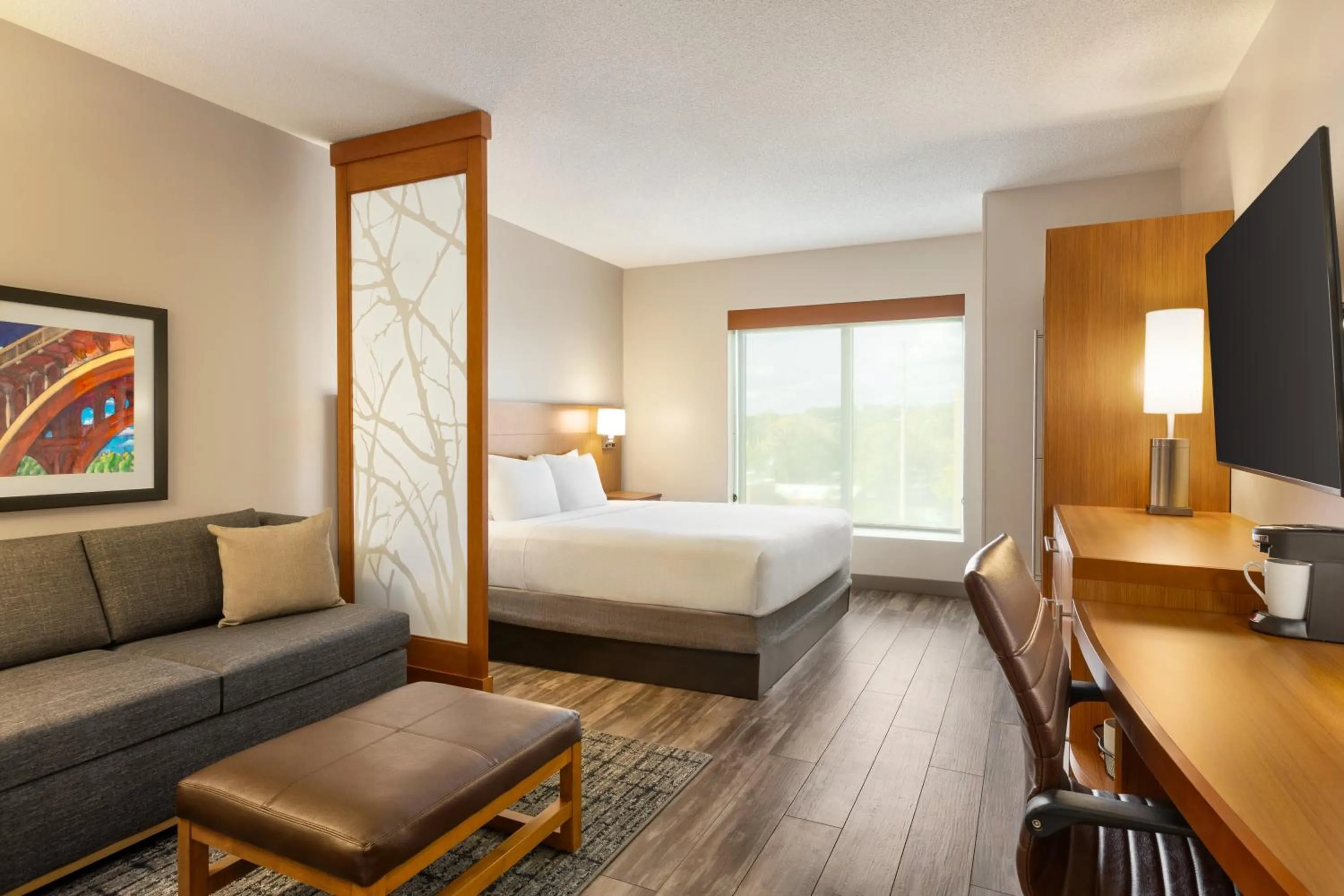 Bed in Hyatt Place Columbia/Downtown/The Vista