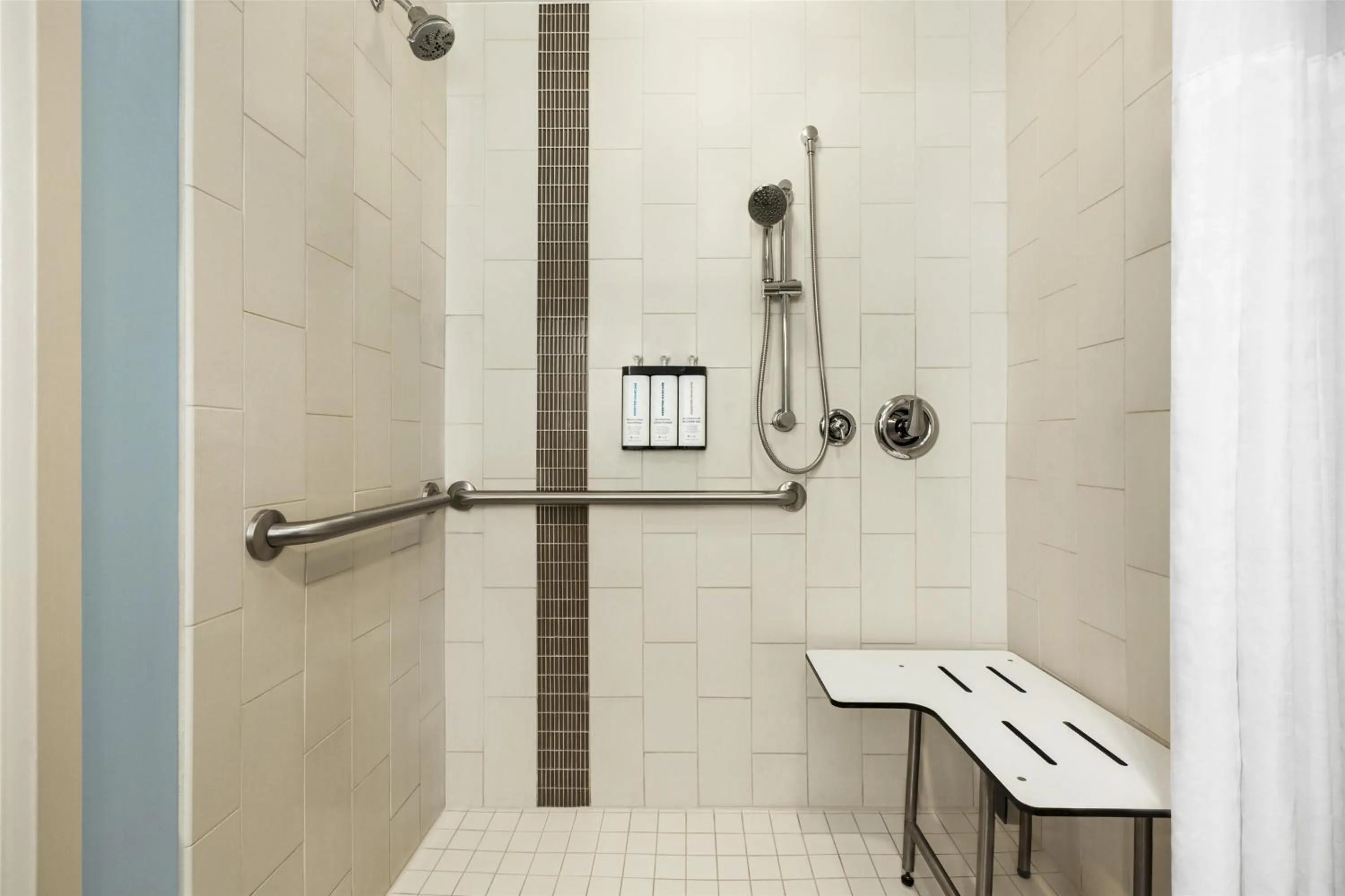 Bathroom in Hyatt Place Columbia/Downtown/The Vista