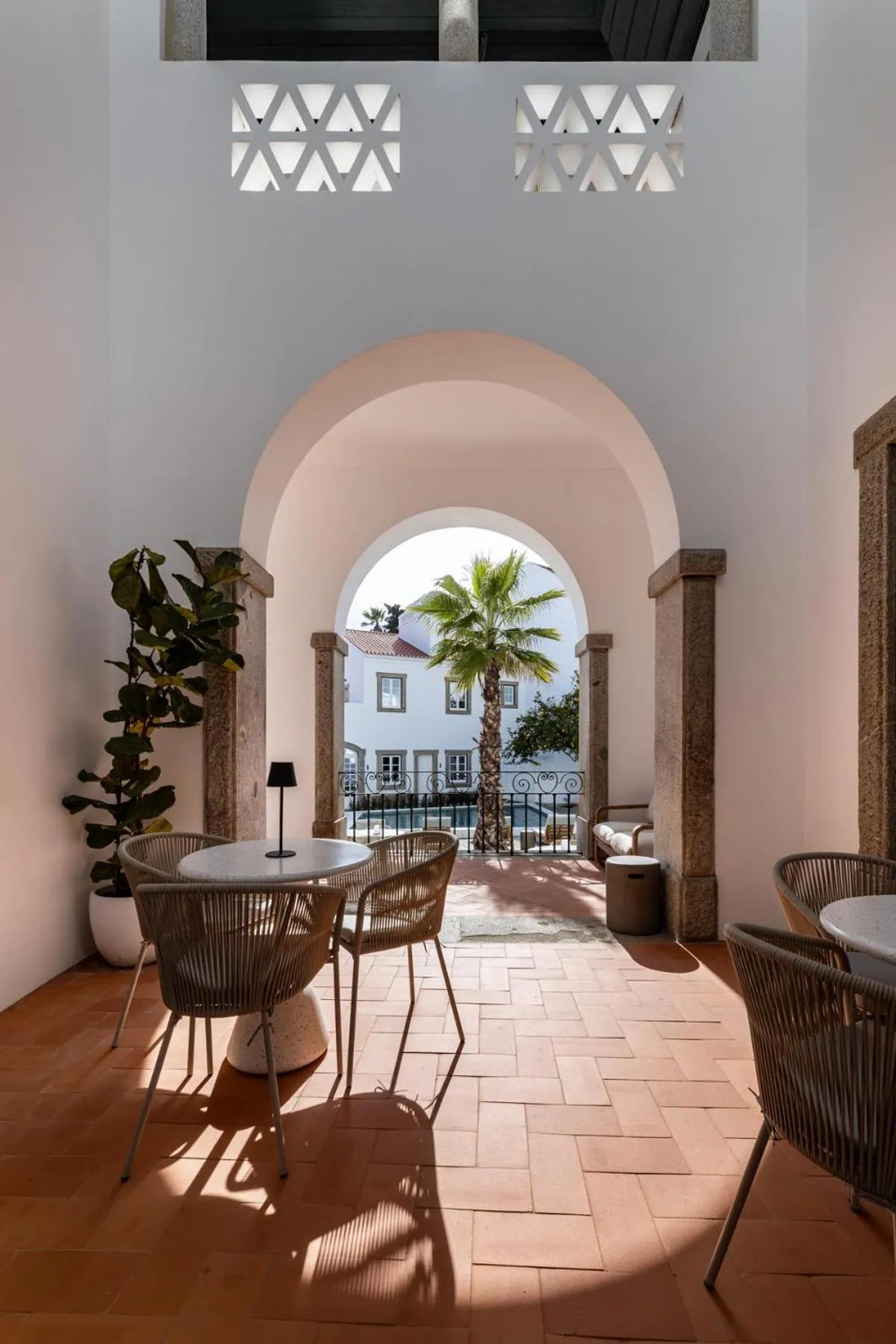 Restaurant/places to eat in CICIOSO boutique hotel