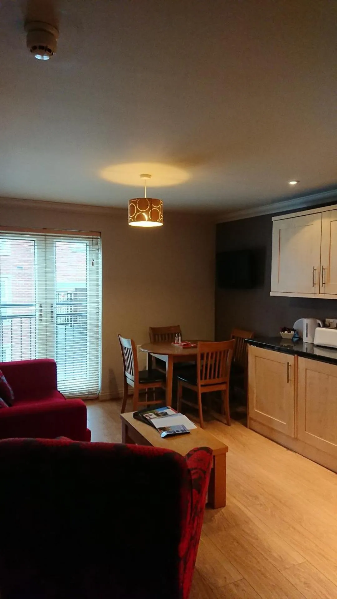 Living room in Victoria Cloisters Apartments
