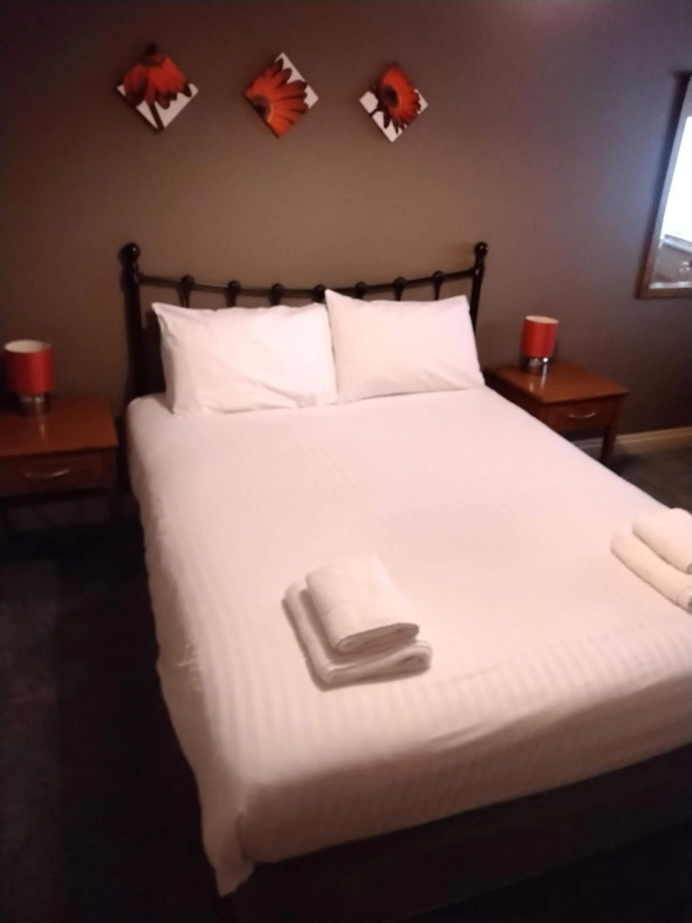 Bedroom in Victoria Cloisters Apartments