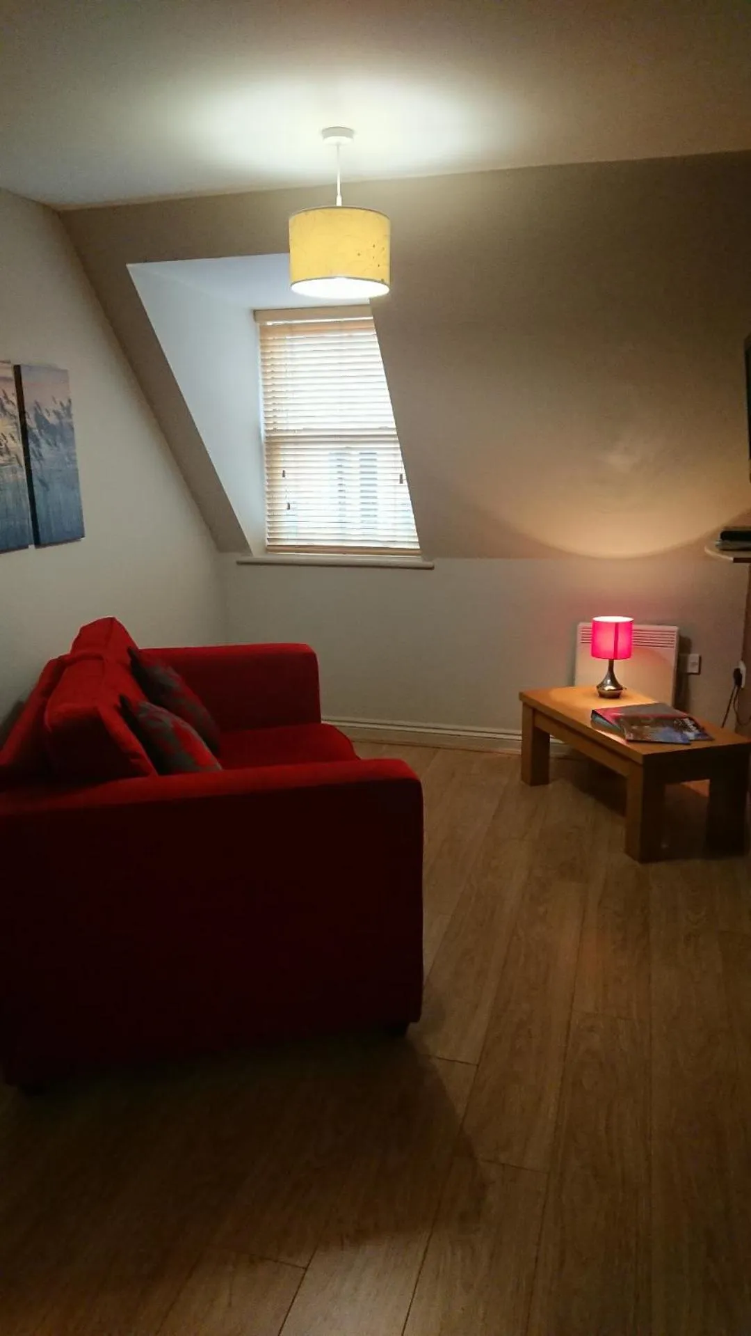 Living room in Victoria Cloisters Apartments
