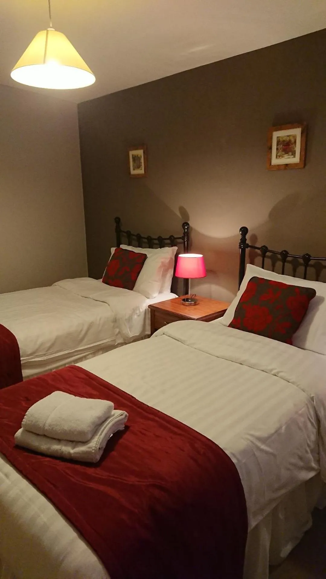Bedroom in Victoria Cloisters Apartments